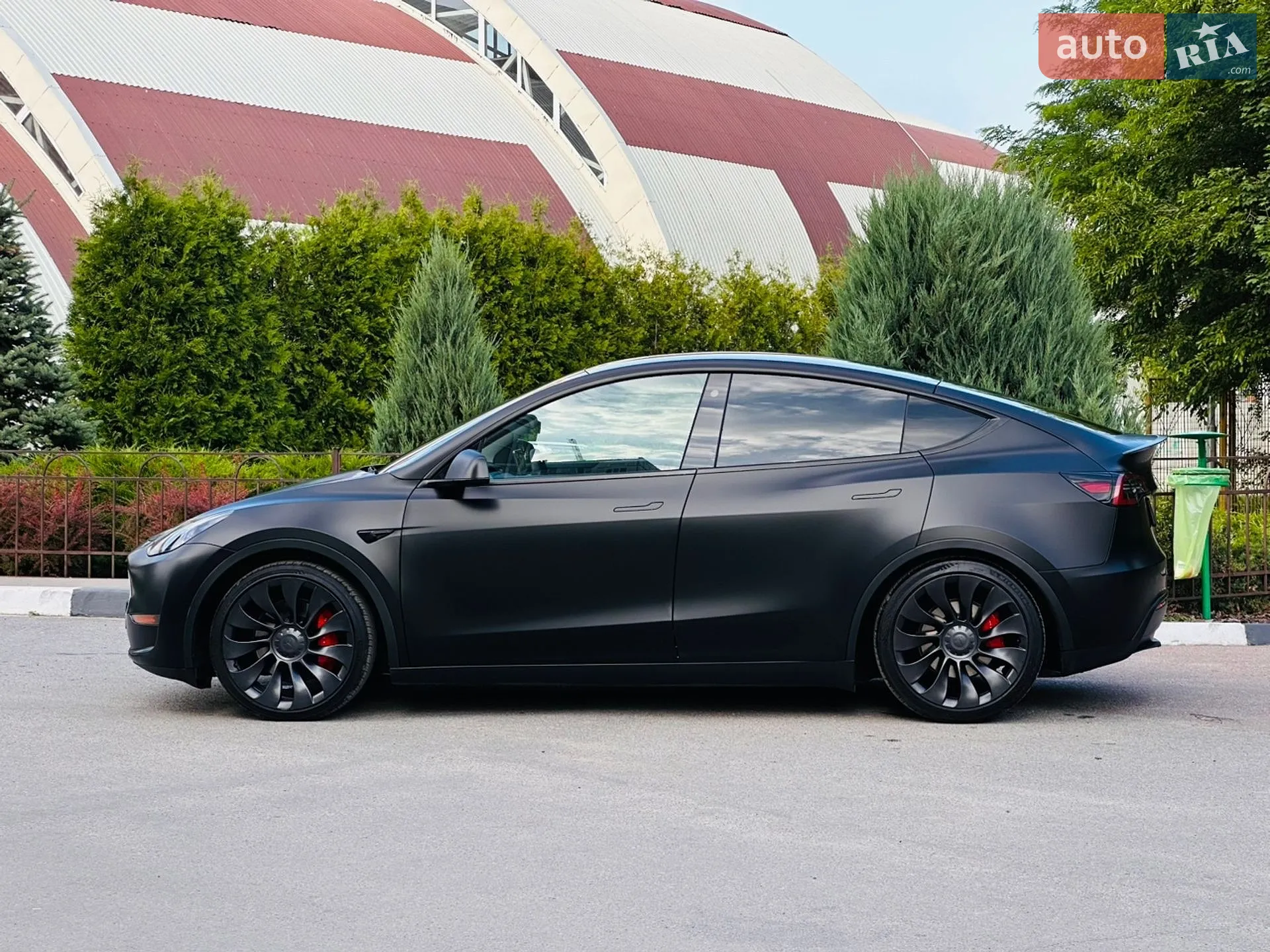 2022 Tesla Model Y - мініатюра 8
