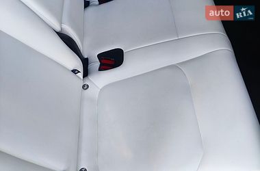 Позашляховик / Кросовер Tesla Model Y 2024 в Чернігові