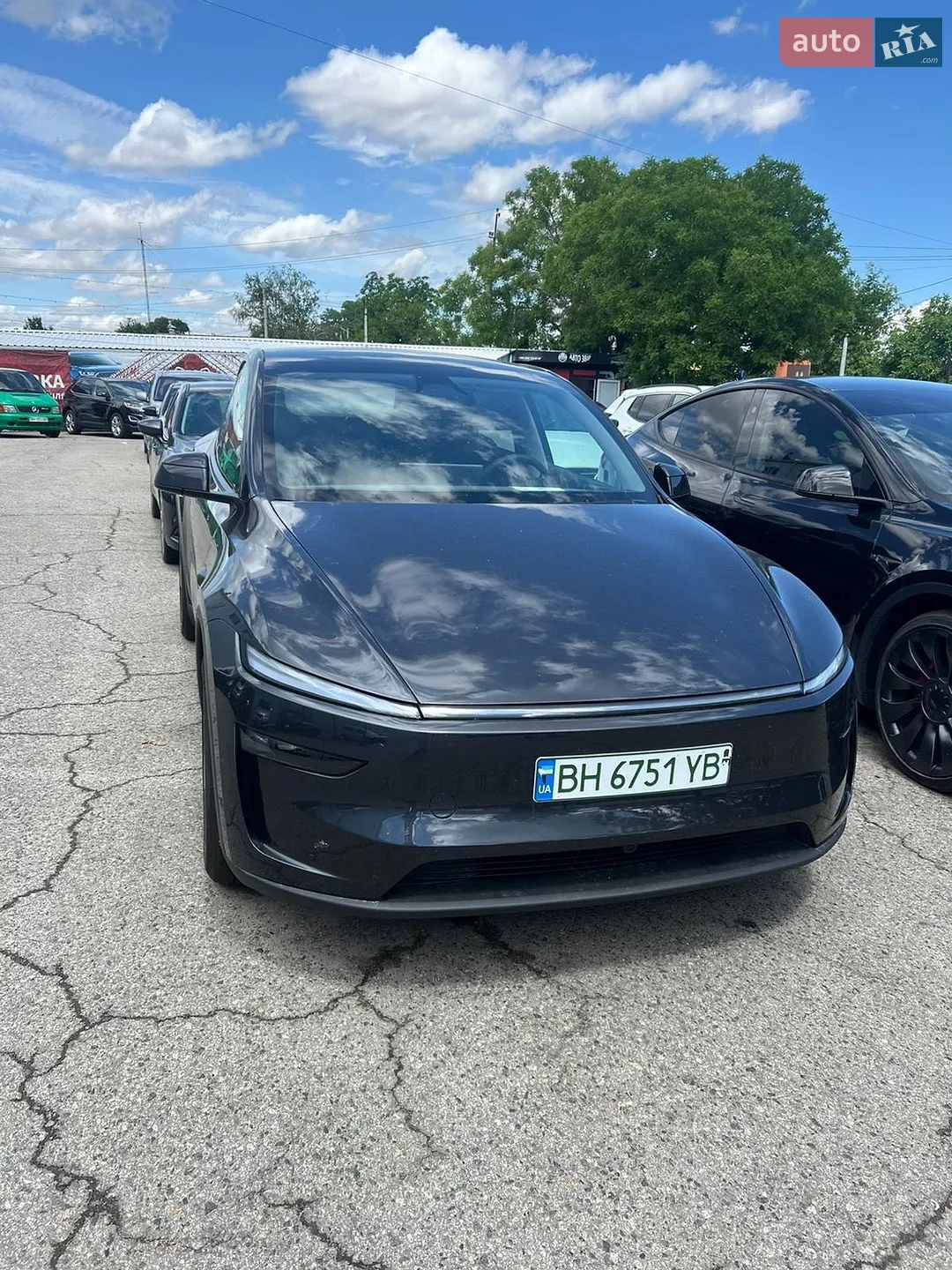 2025 Tesla Model Y - мініатюра 9