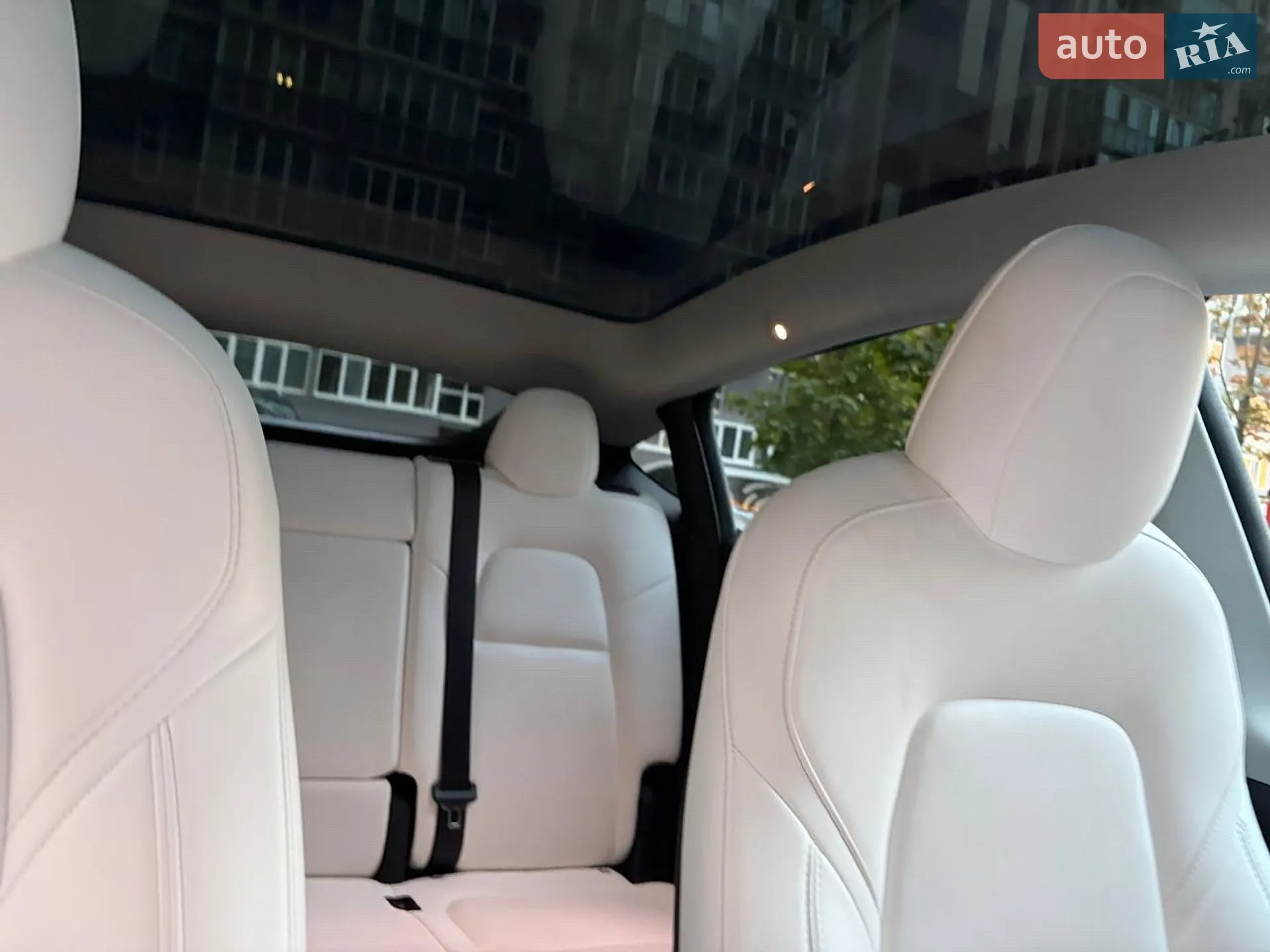 2022 Tesla Model Y - мініатюра 9