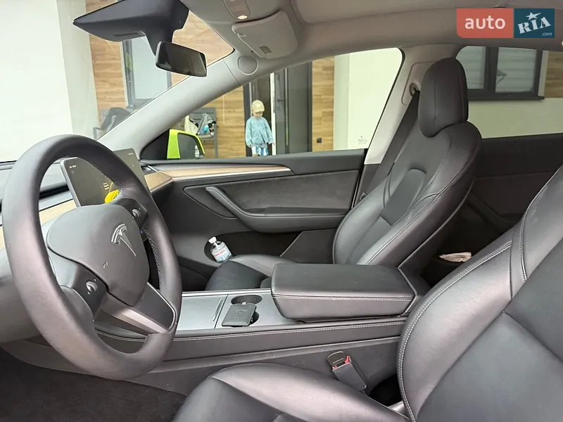 Tesla Model Y 2022 VIN 7SAYGDEE7NF574617 фото оголошення 76 з 116