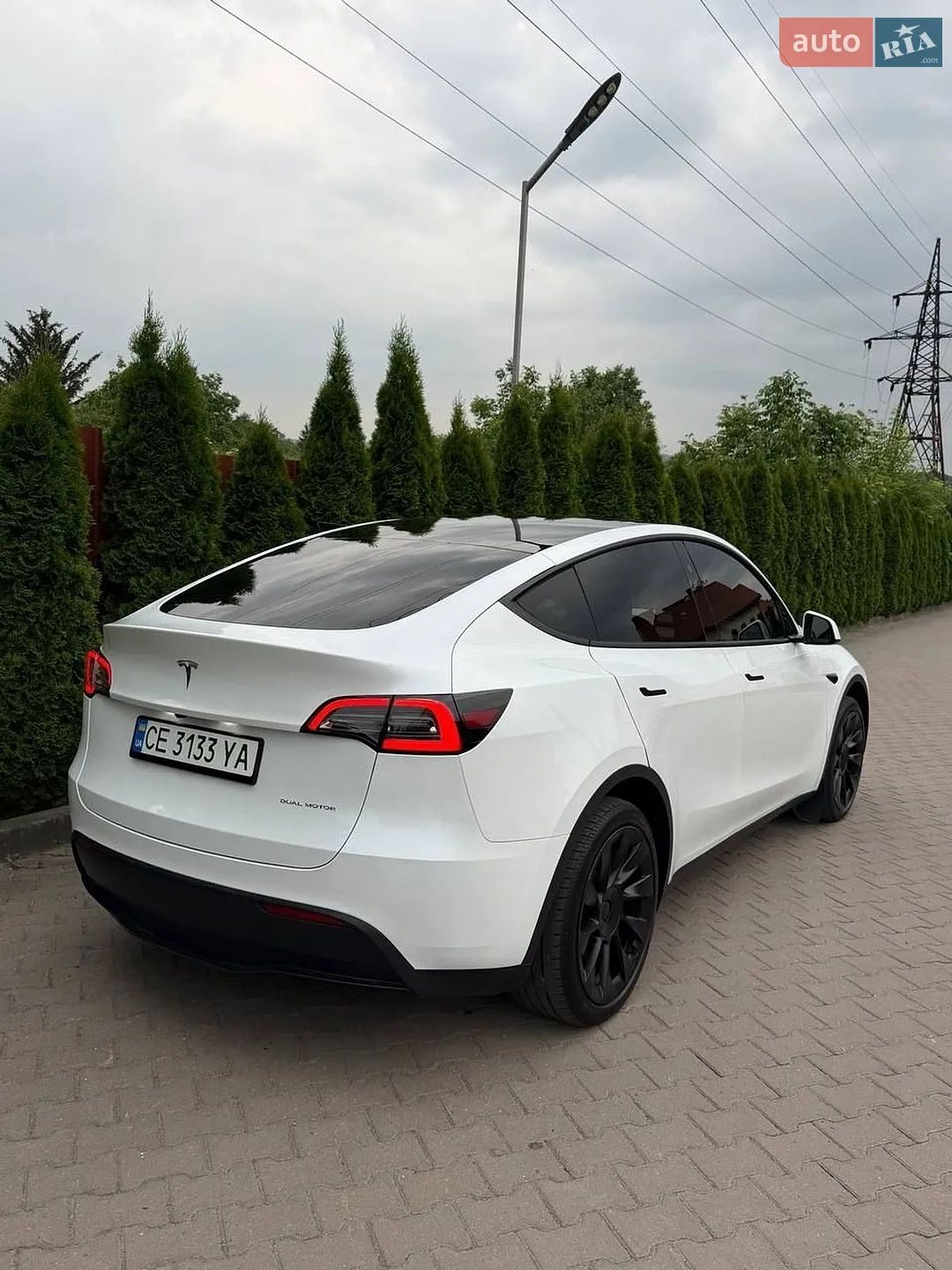 2024 Tesla Model Y - мініатюра 8