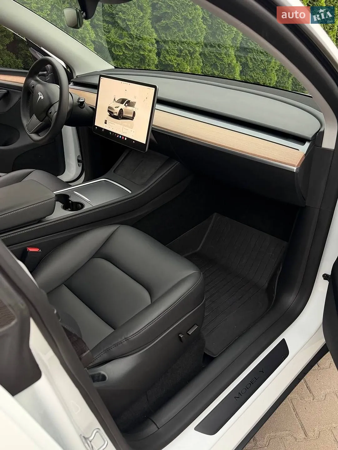 2024 Tesla Model Y - мініатюра 12