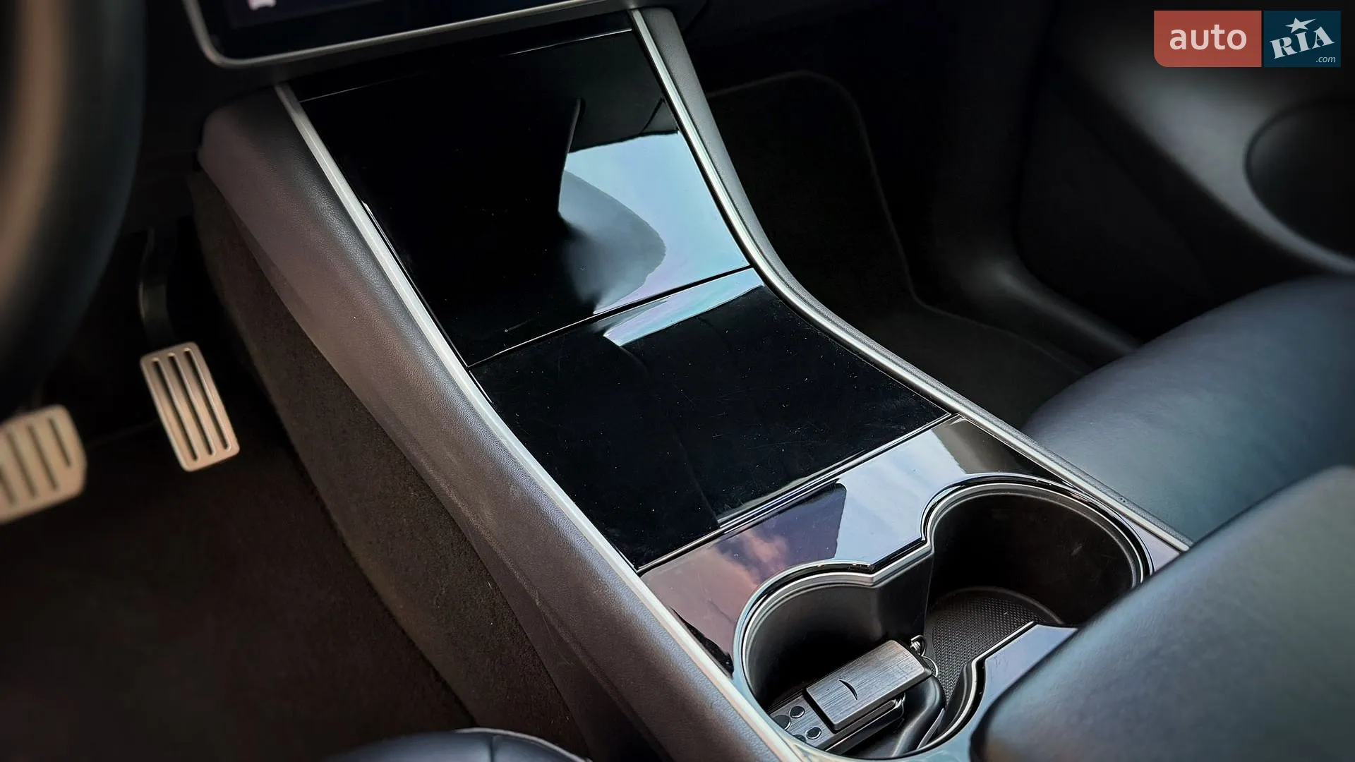 2020 Tesla Model Y - мініатюра 19
