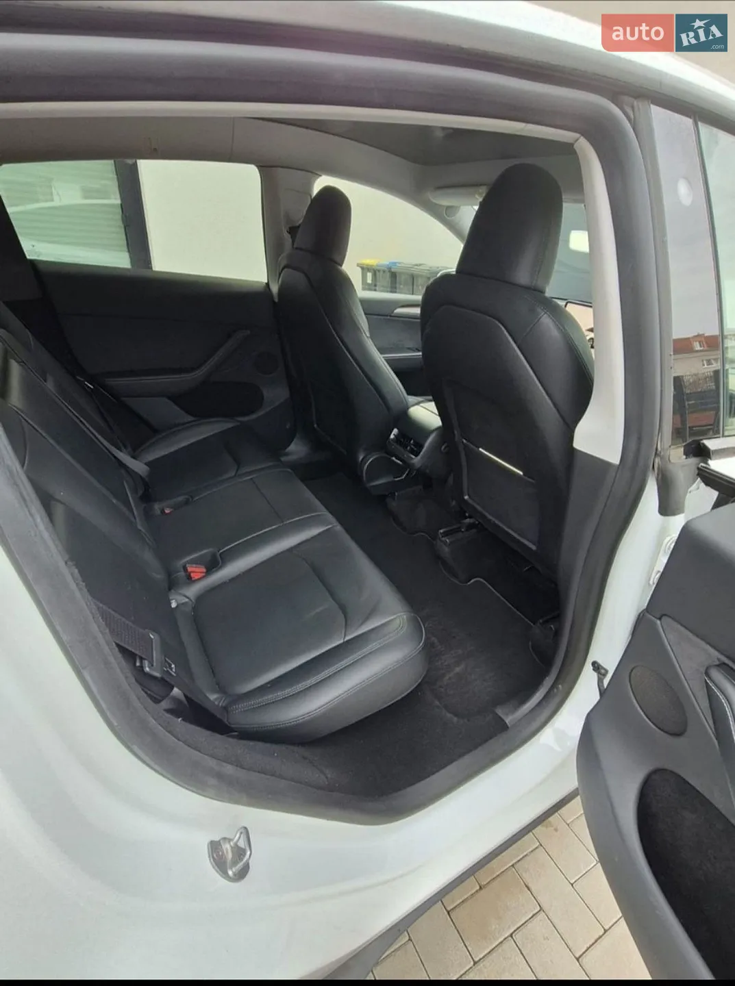 2023 Tesla Model Y - мініатюра 24