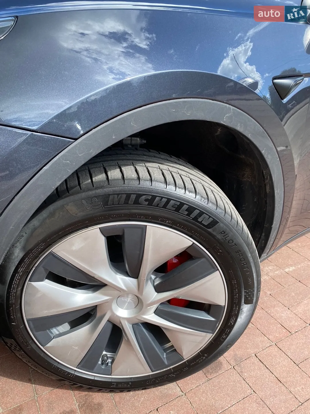 2024 Tesla Model Y - мініатюра 8