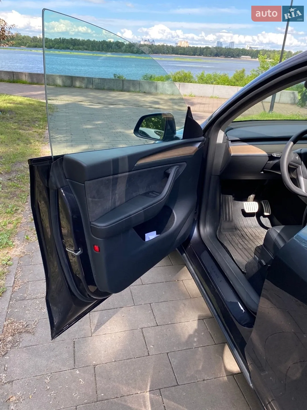 2024 Tesla Model Y - мініатюра 14