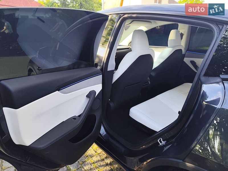 Позашляховик / Кросовер Tesla Model Y 2025 в Черкасах