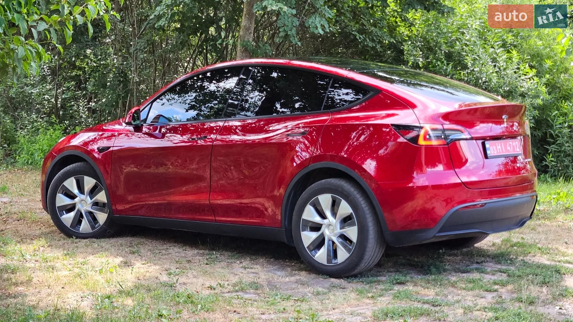 2024 Tesla Model Y - мініатюра 3