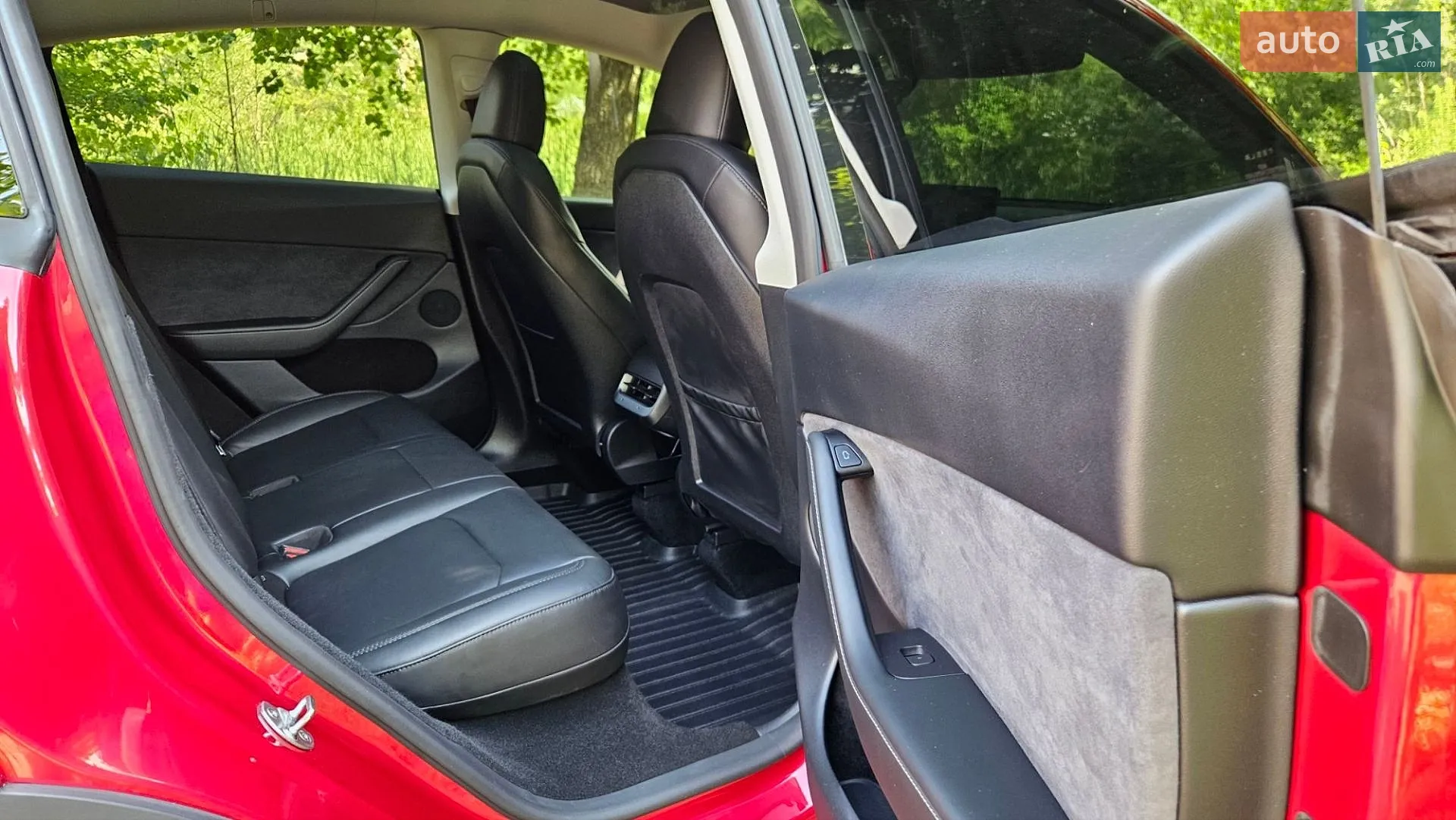 2024 Tesla Model Y - мініатюра 35