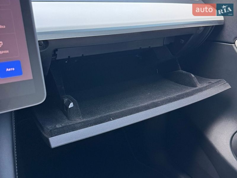 Позашляховик / Кросовер Tesla Model Y 2021 в Одесі