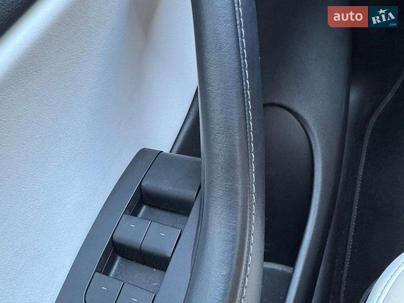 Позашляховик / Кросовер Tesla Model Y 2021 в Одесі