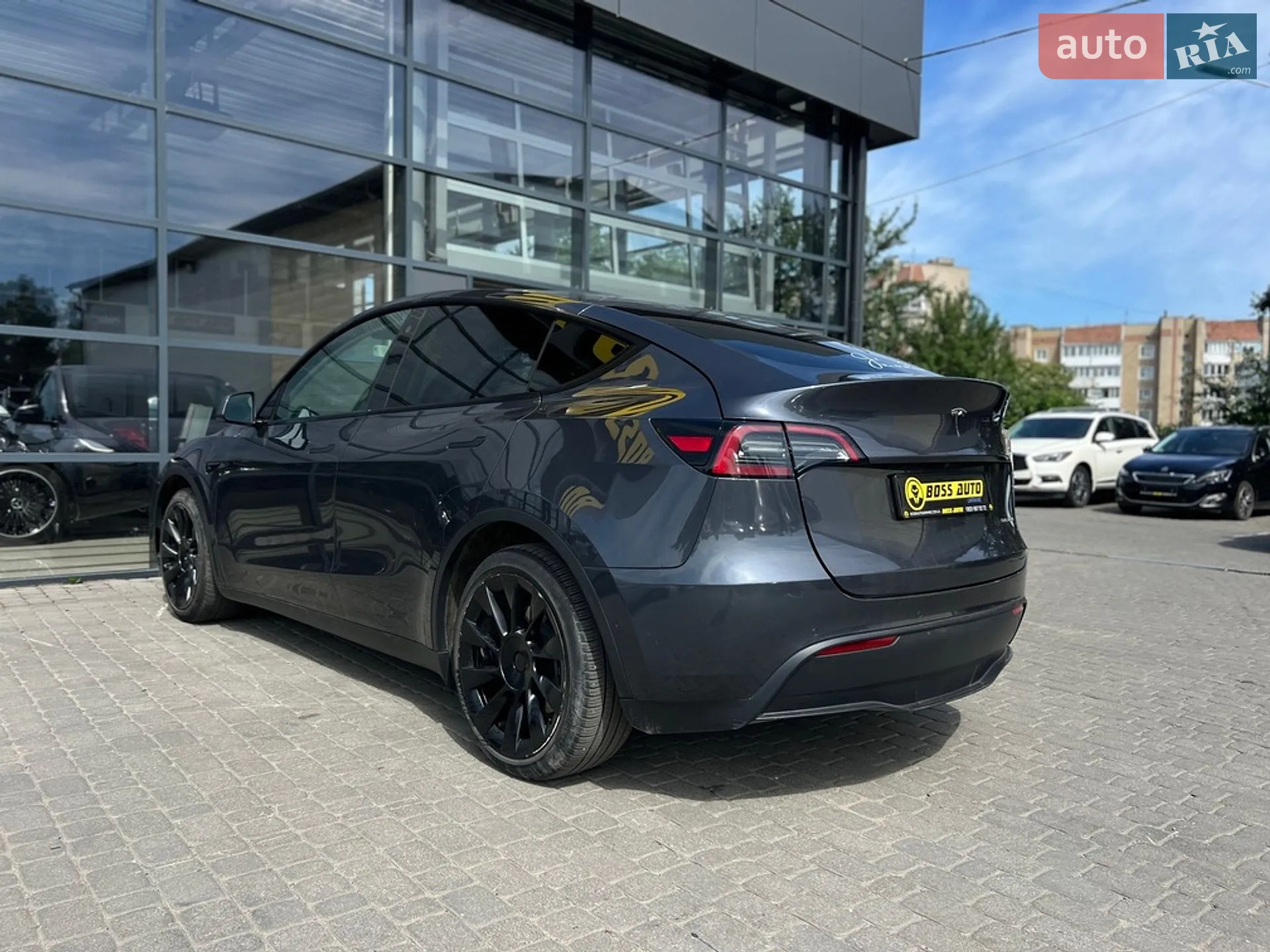 2022 Tesla Model Y - мініатюра 11