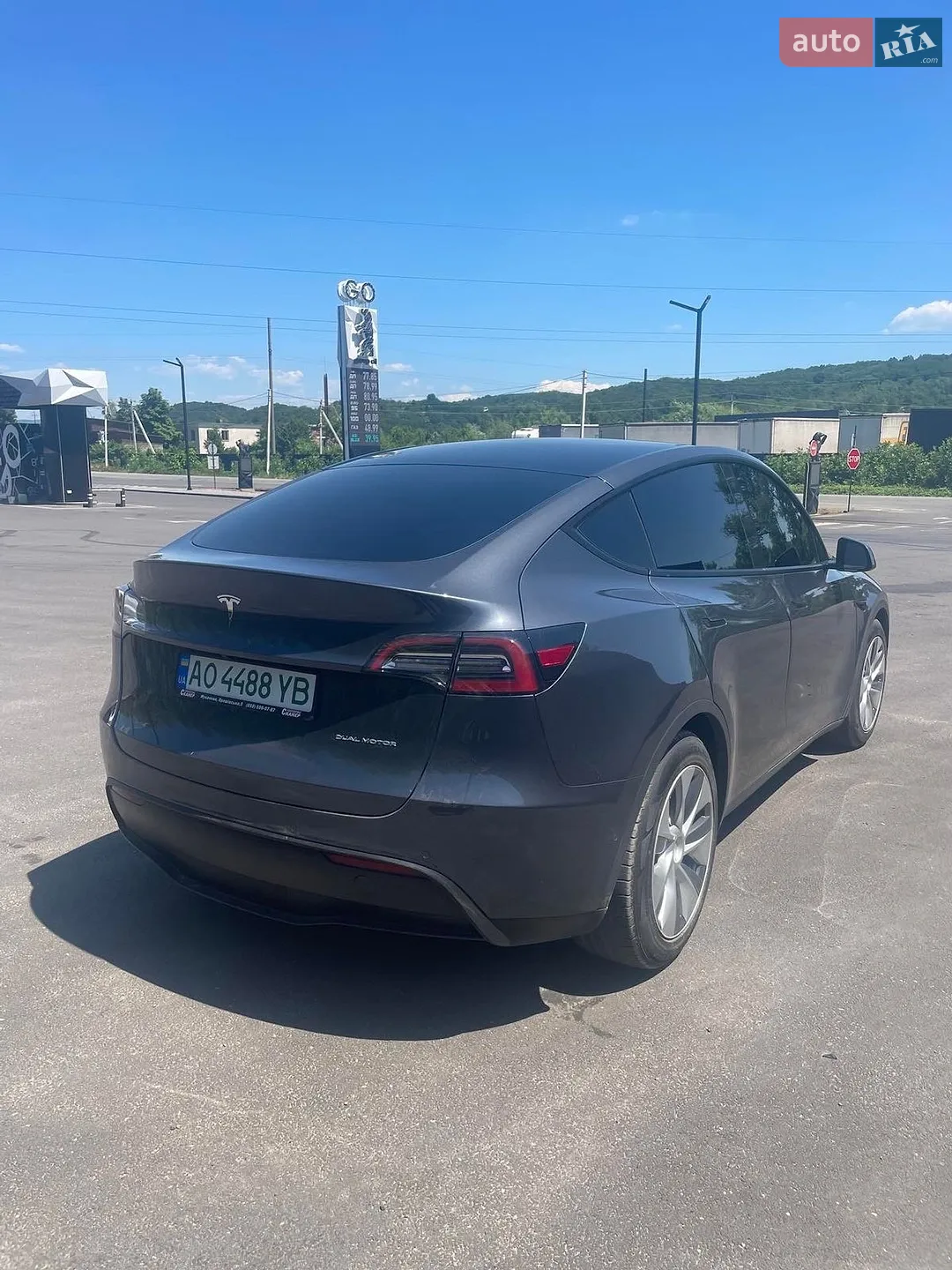 2021 Tesla Model Y - мініатюра 3