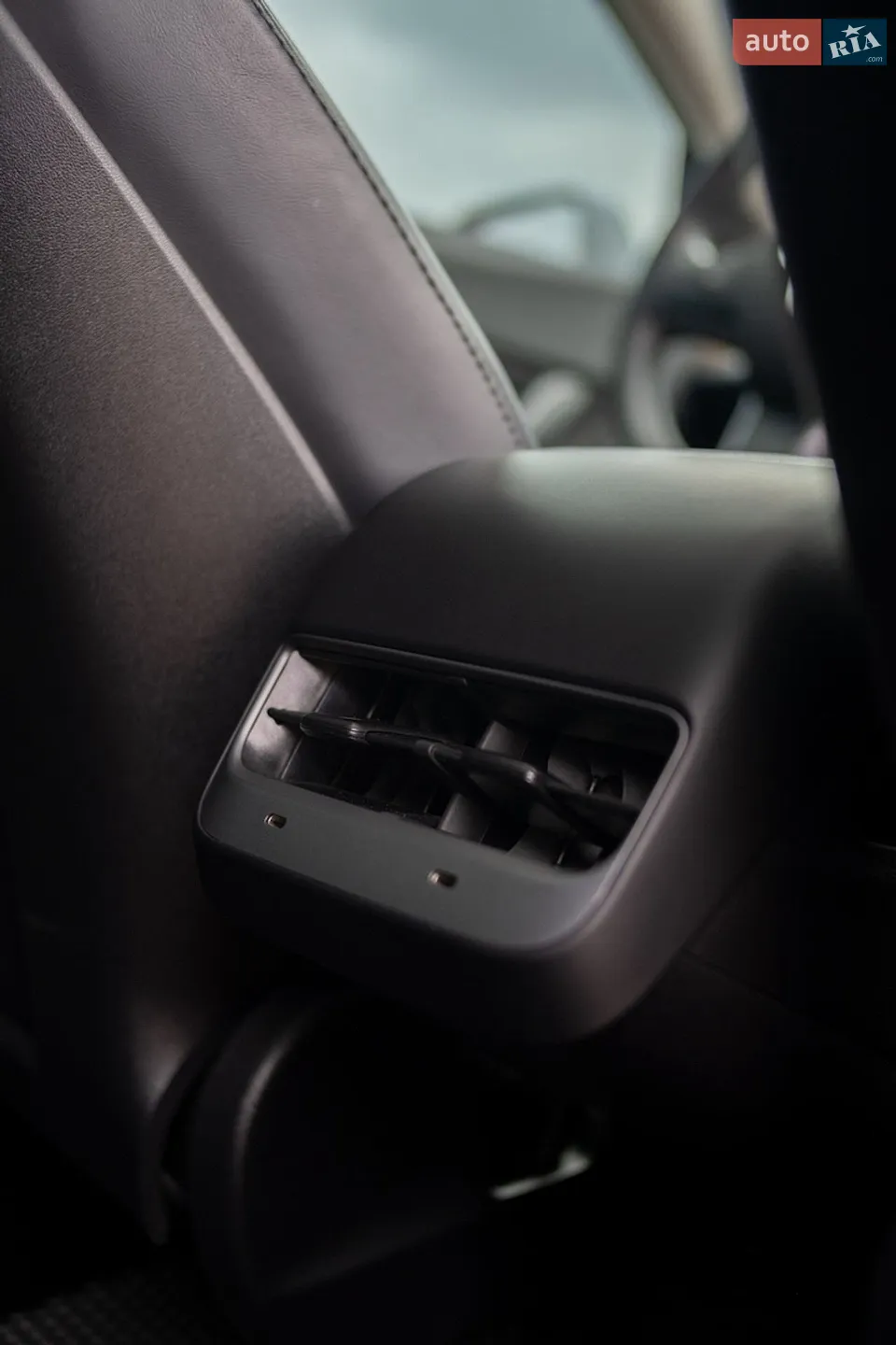 2020 Tesla Model Y - мініатюра 27