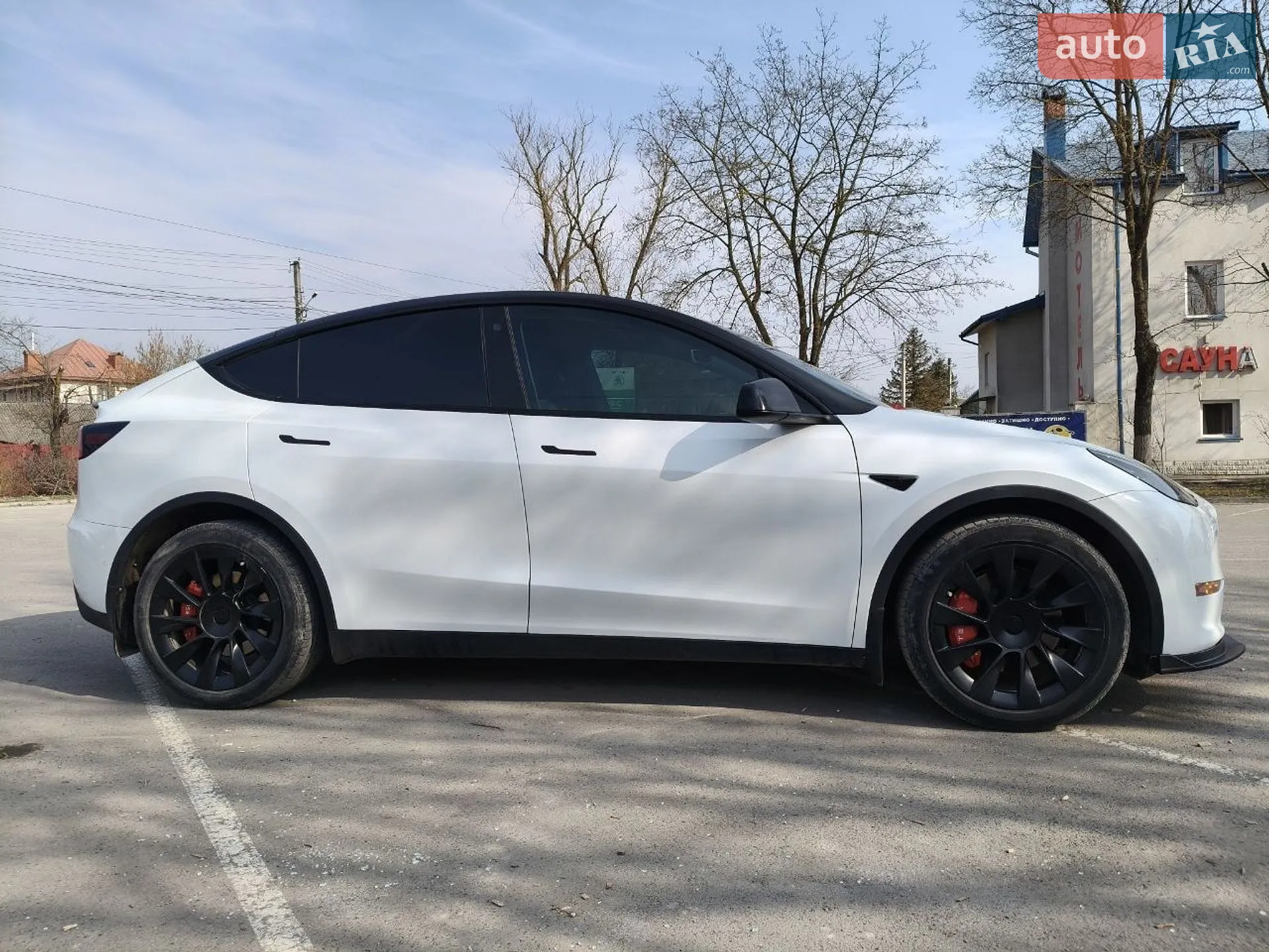 2022 Tesla Model Y - фото 1