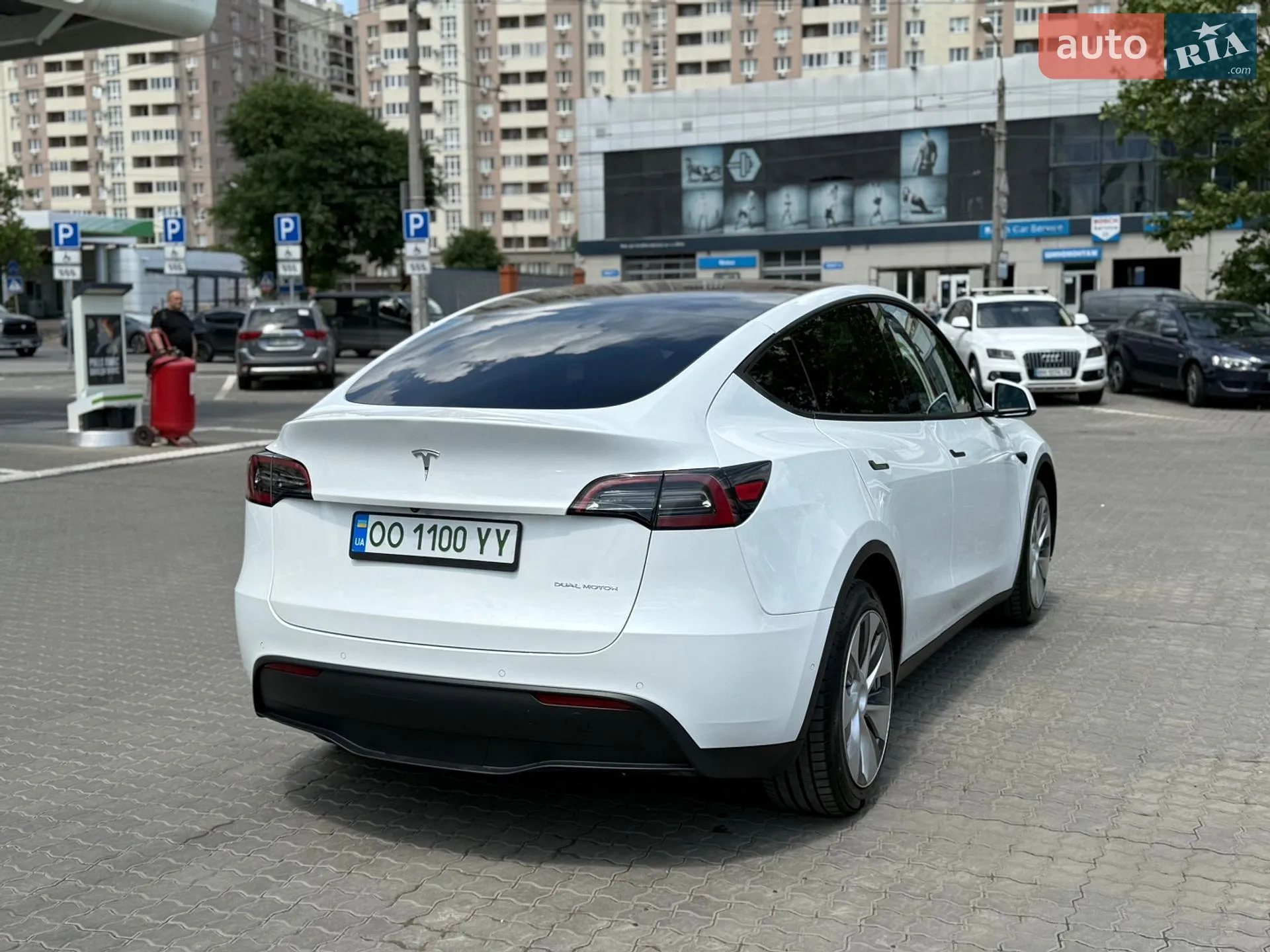 2022 Tesla Model Y - мініатюра 10