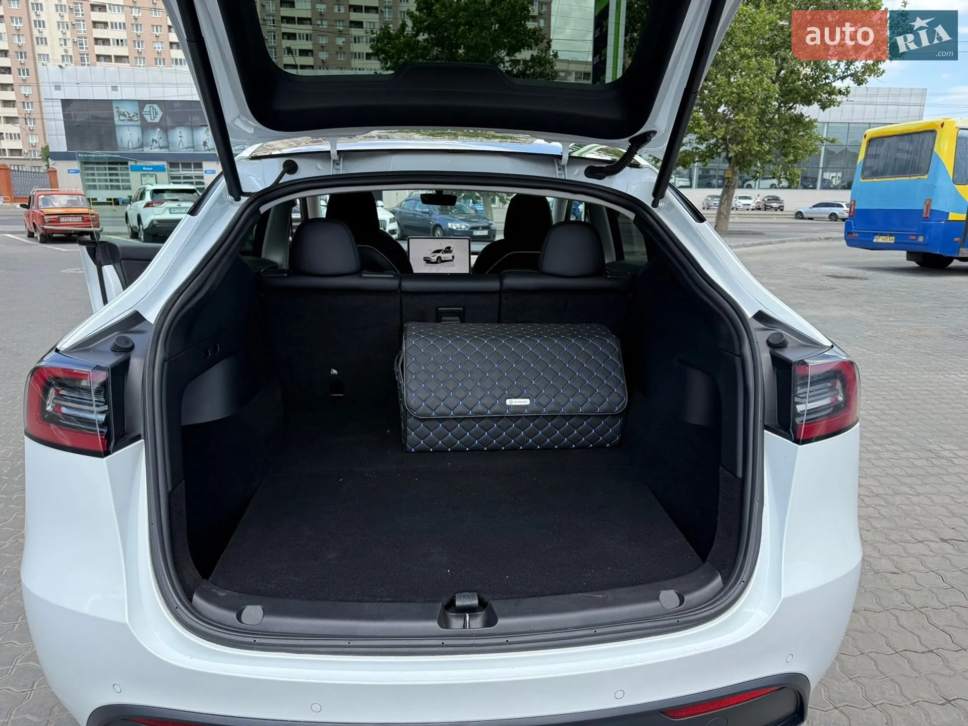 2022 Tesla Model Y - мініатюра 31