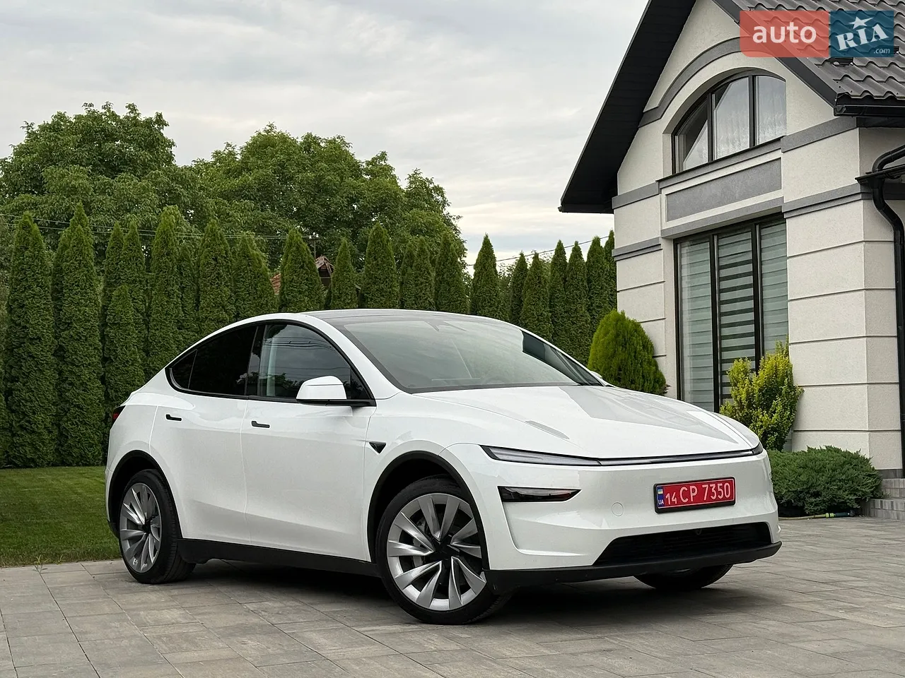 2025 Tesla Model Y - мініатюра 46