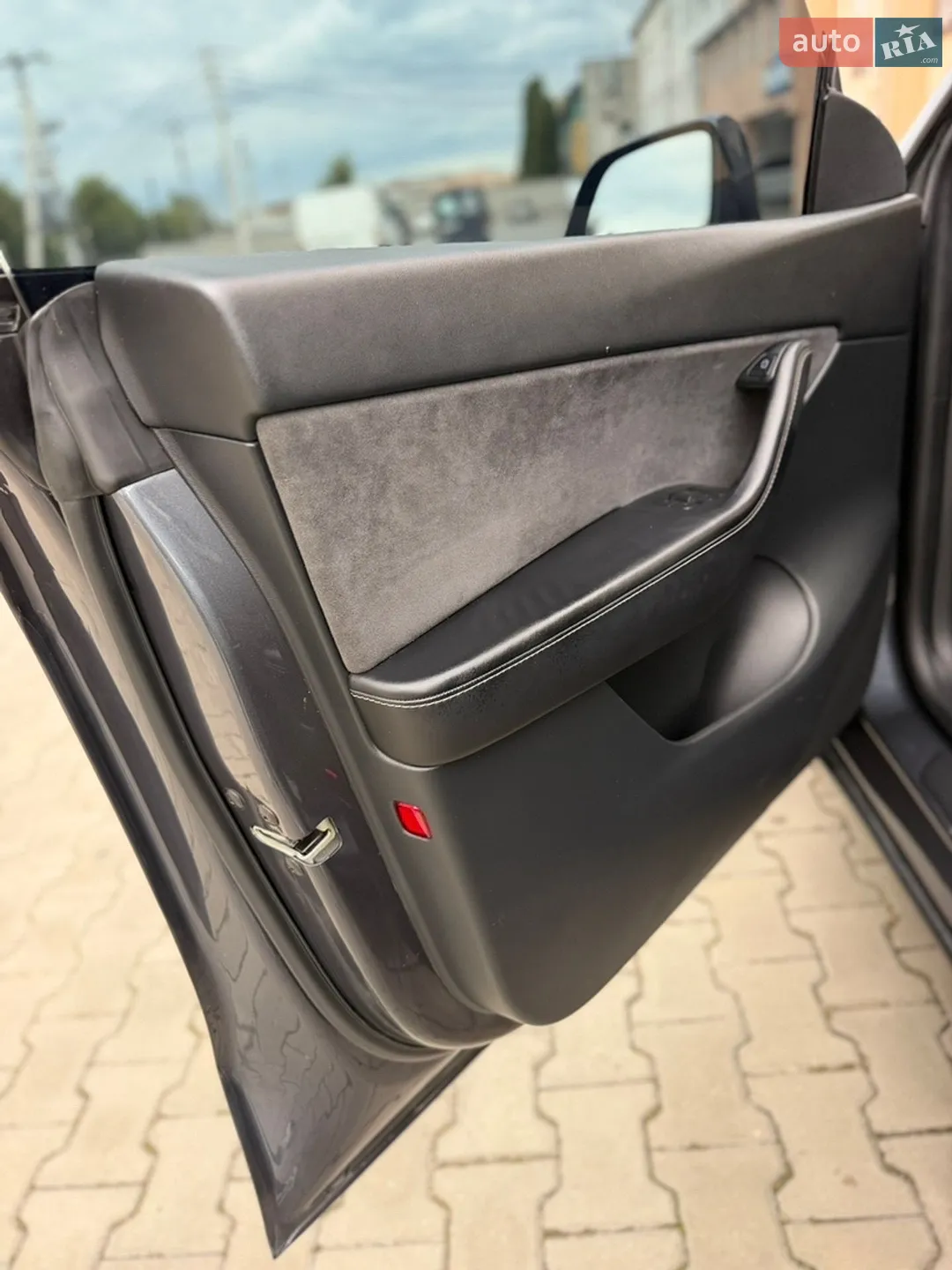 2022 Tesla Model Y - мініатюра 17