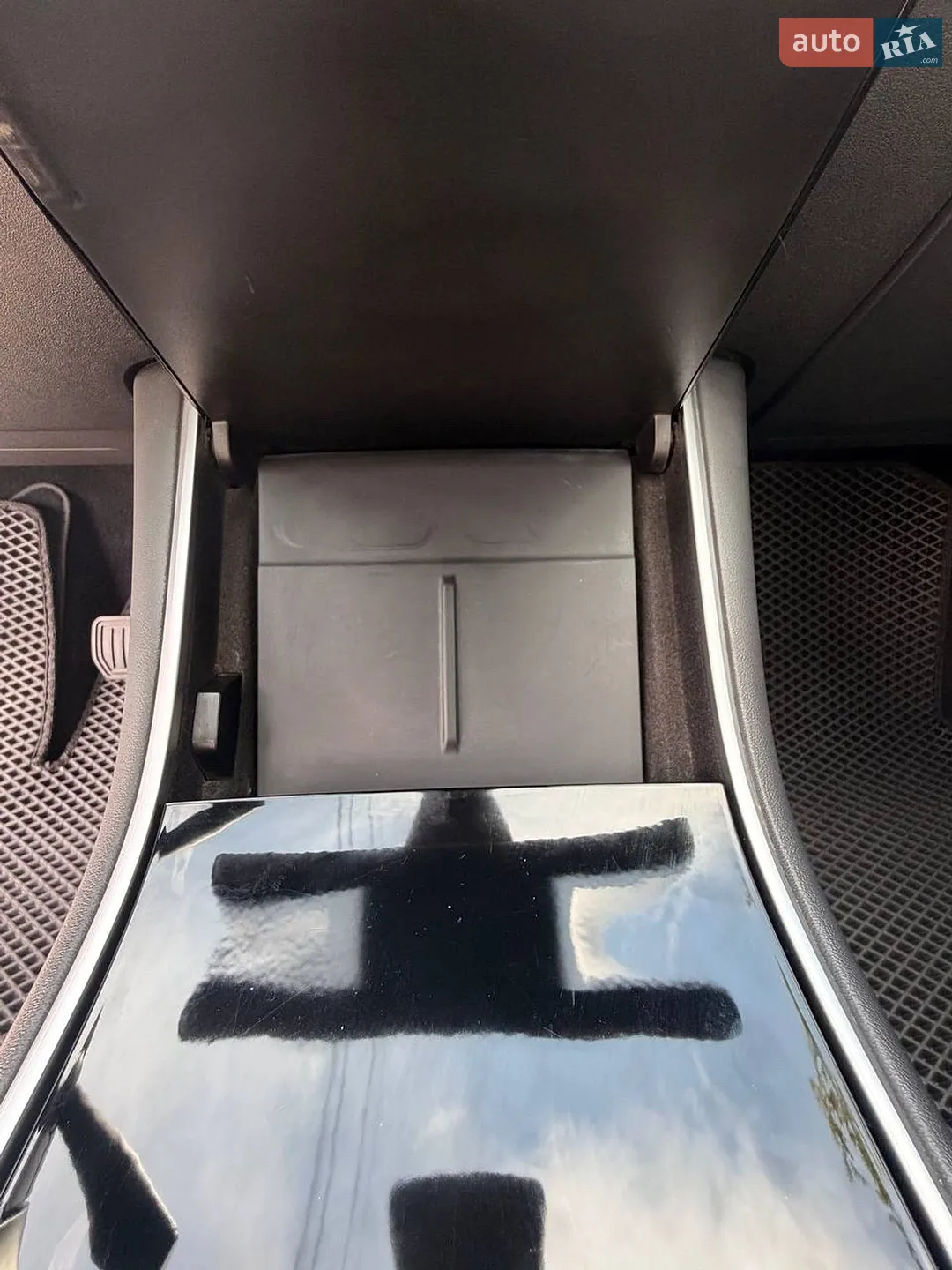 2021 Tesla Model Y - мініатюра 14
