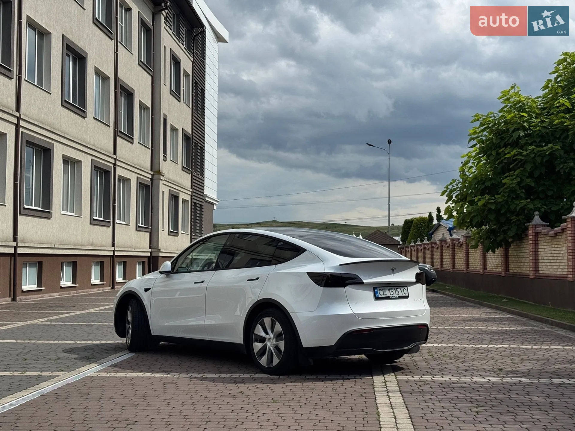 2024 Tesla Model Y - мініатюра 17