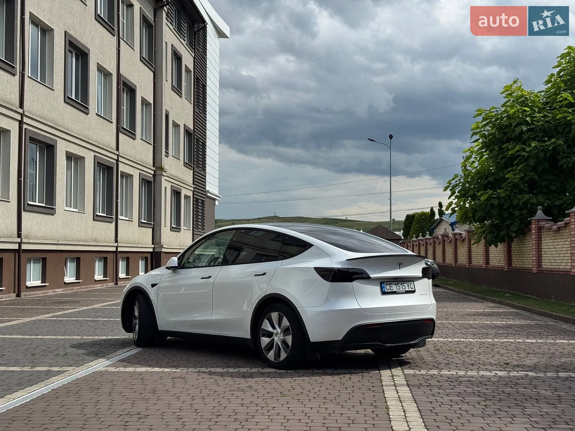 2024 Tesla Model Y - мініатюра 18