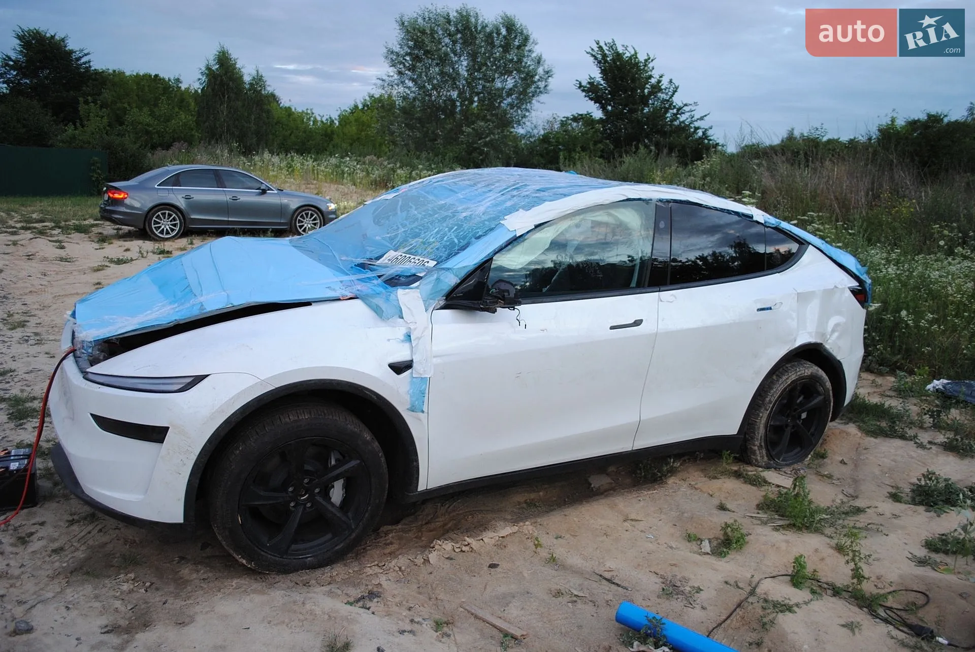 2025 Tesla Model Y - мініатюра 13