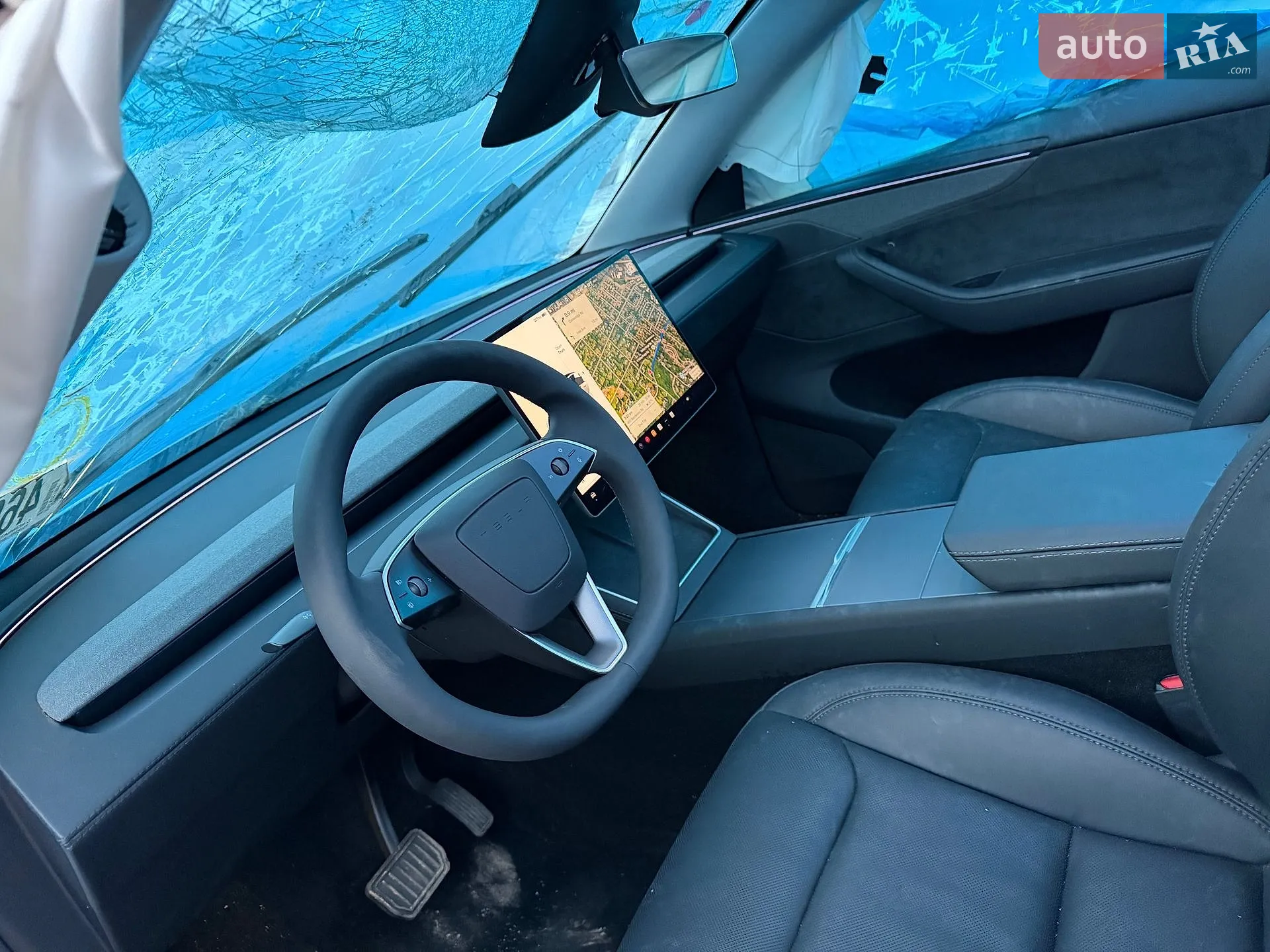 2025 Tesla Model Y - мініатюра 31