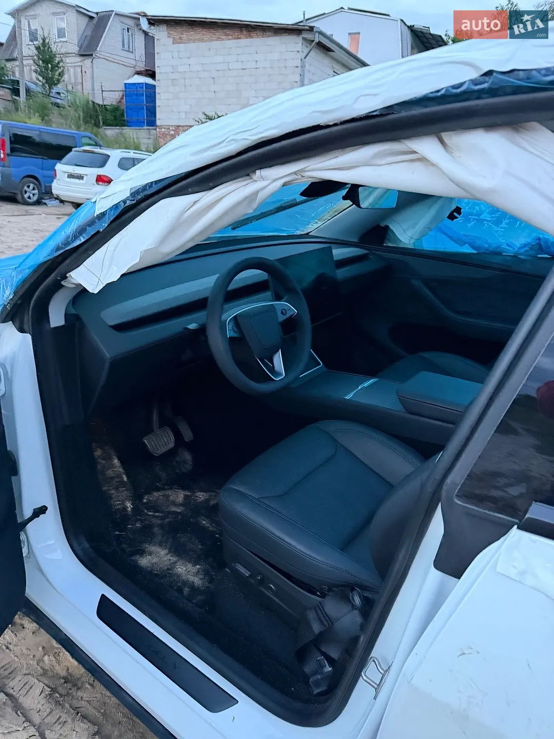 2025 Tesla Model Y - мініатюра 43