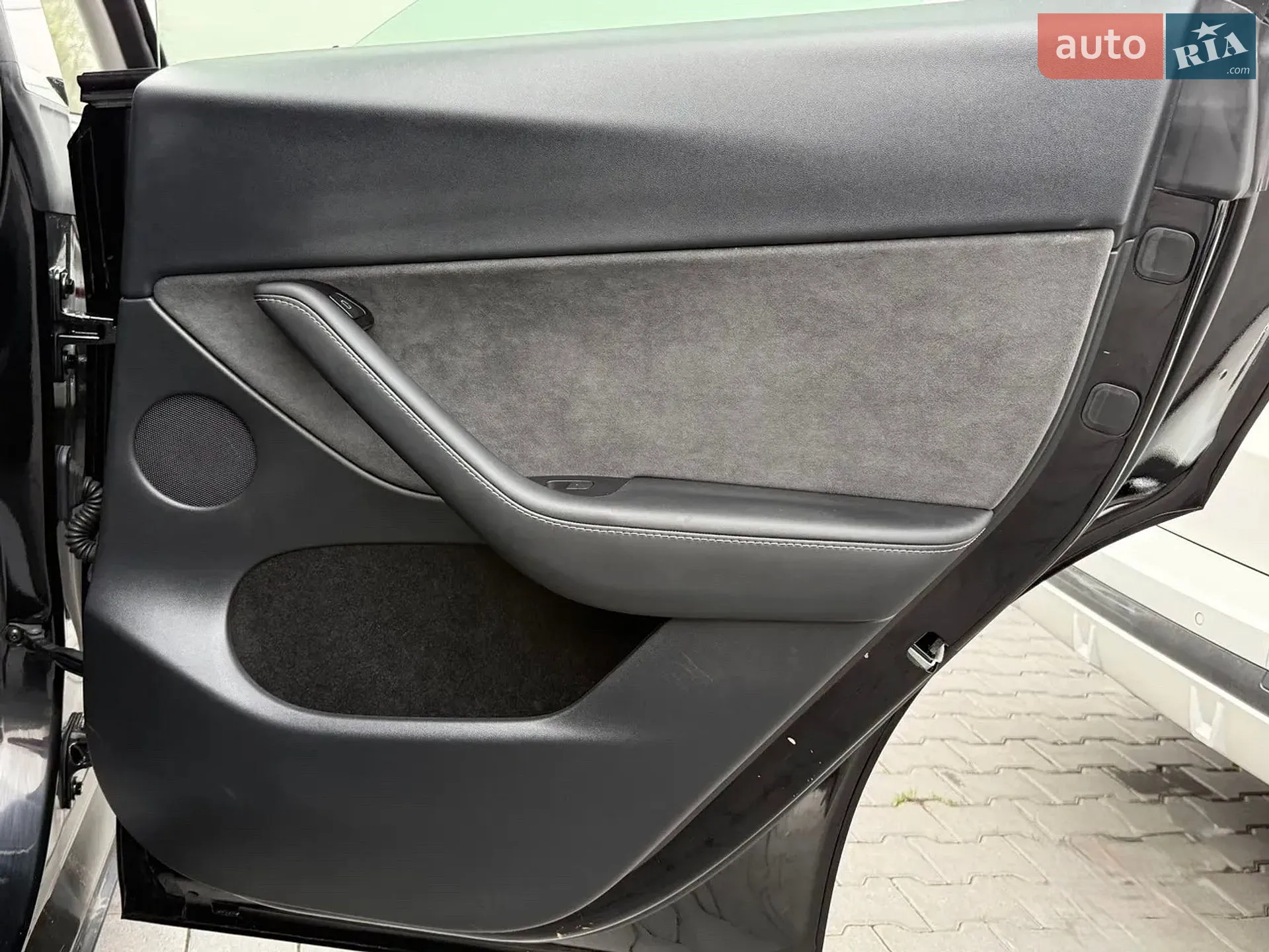 2024 Tesla Model Y - мініатюра 30