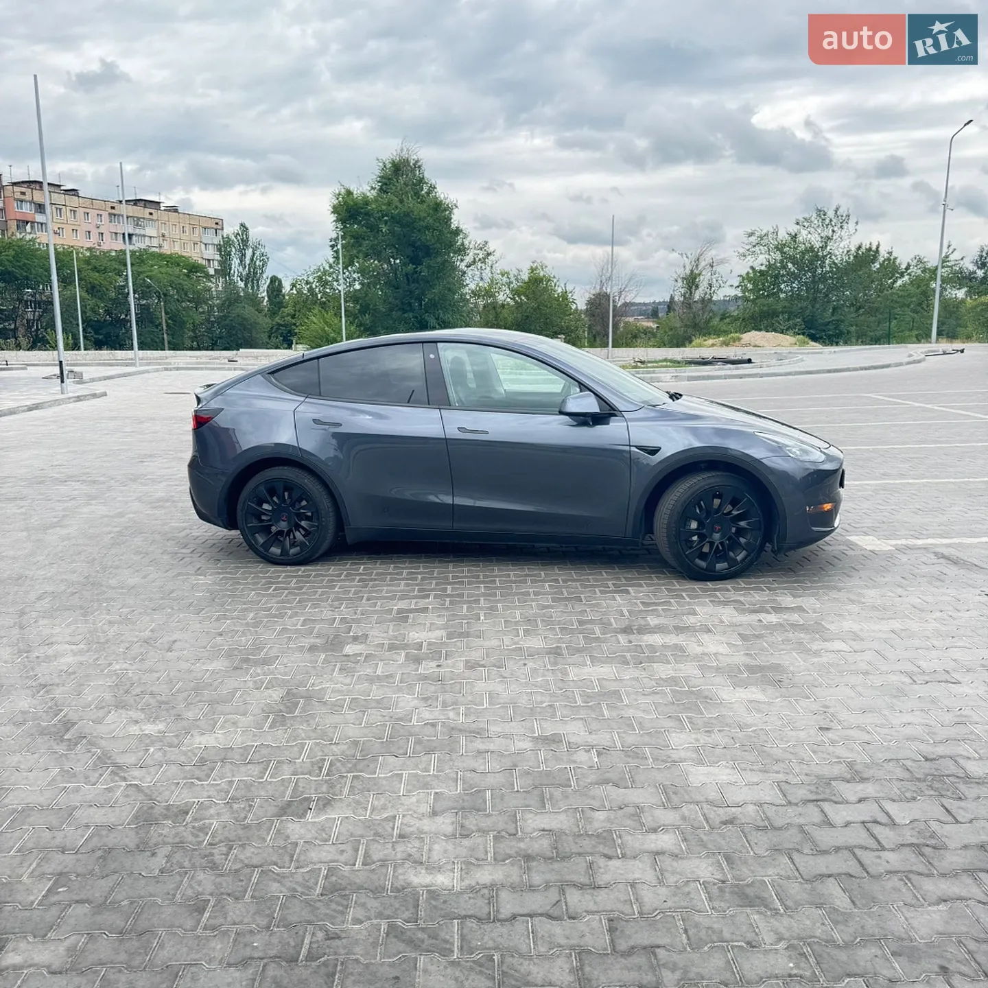 2020 Tesla Model Y - мініатюра 4