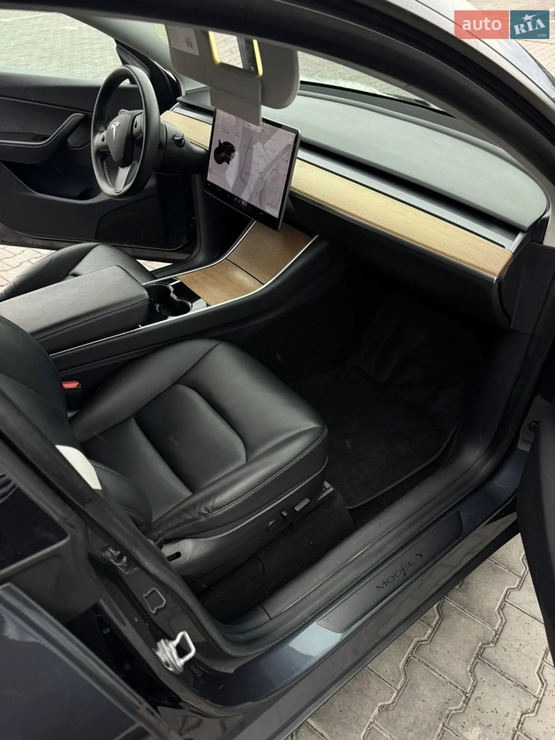 2020 Tesla Model Y - мініатюра 9