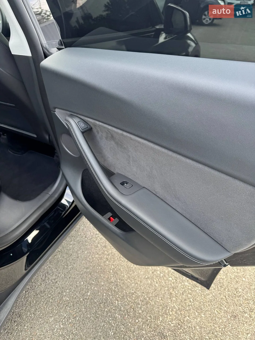 2022 Tesla Model Y - мініатюра 17