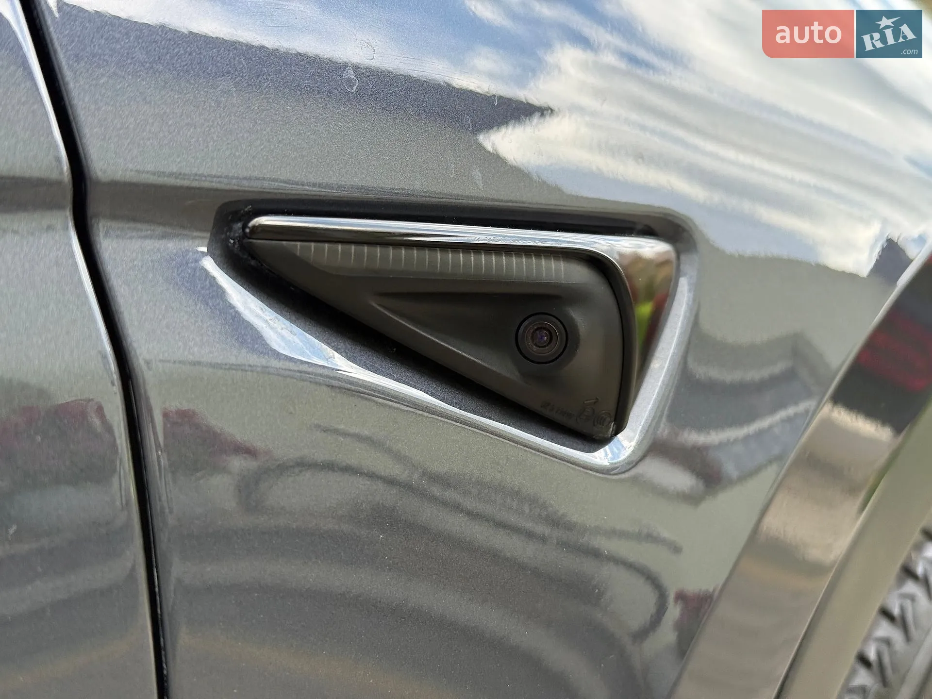 2022 Tesla Model Y - мініатюра 39