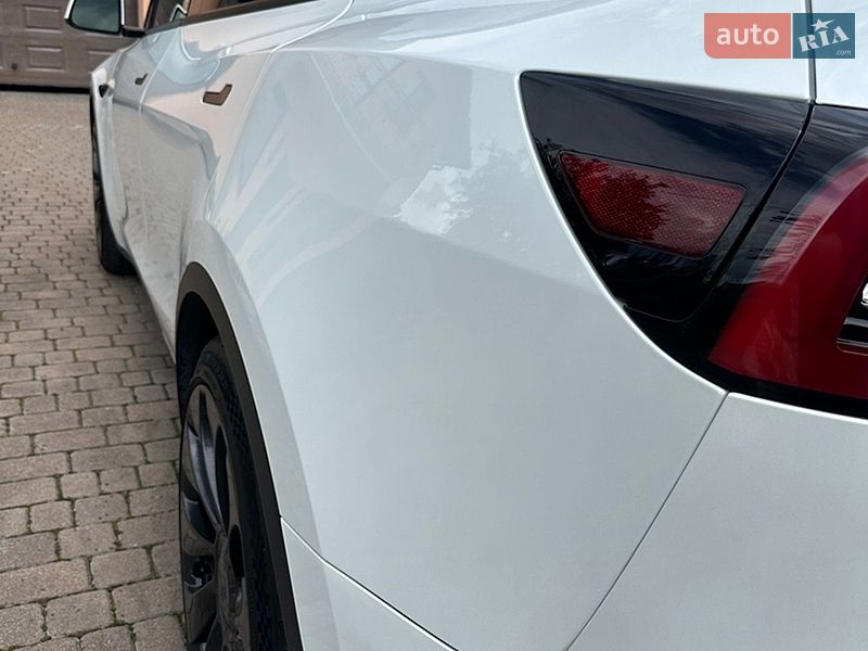 Внедорожник / Кроссовер Tesla Model Y 2022 в Ивано-Франковске