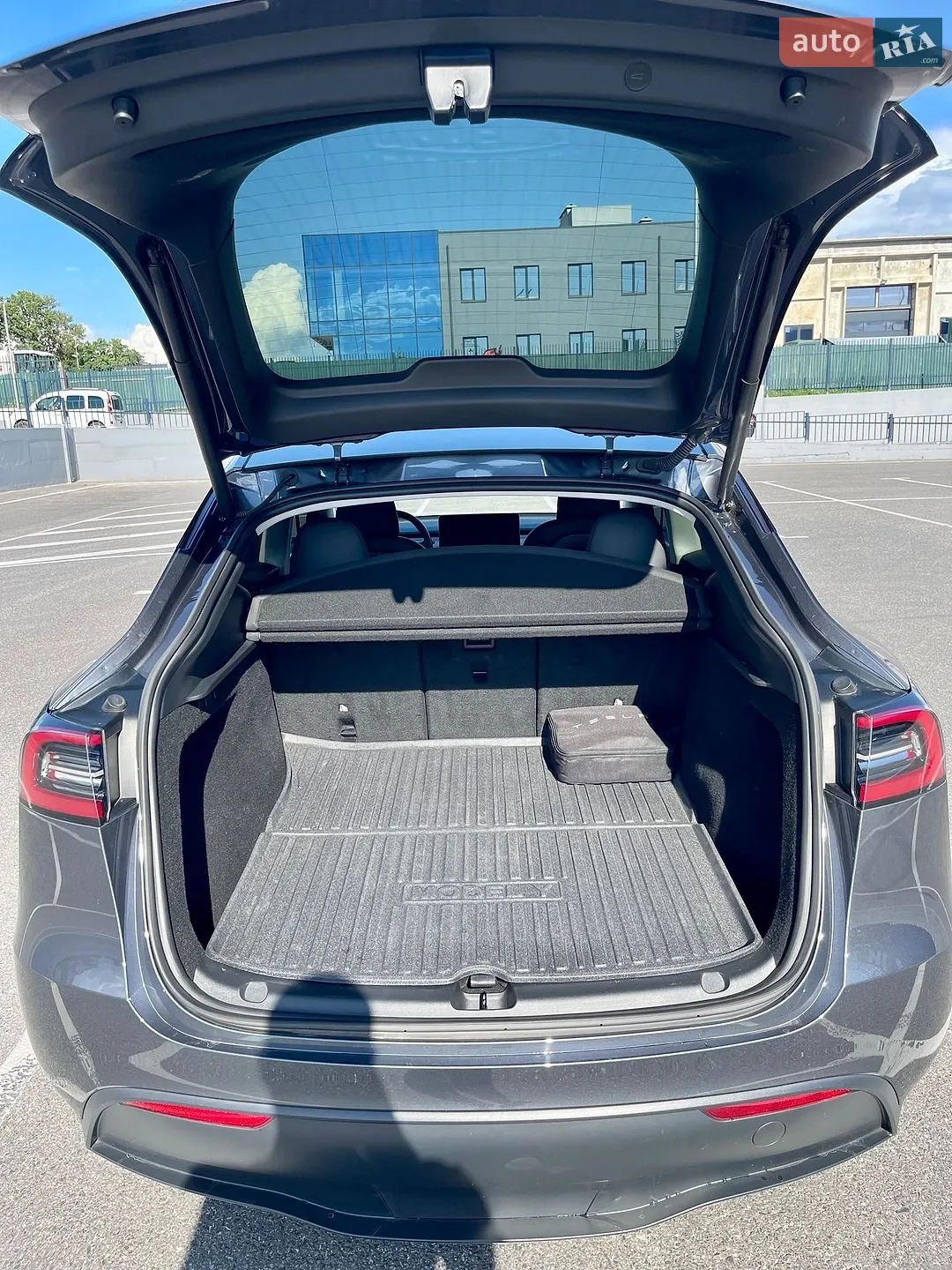2023 Tesla Model Y - мініатюра 9