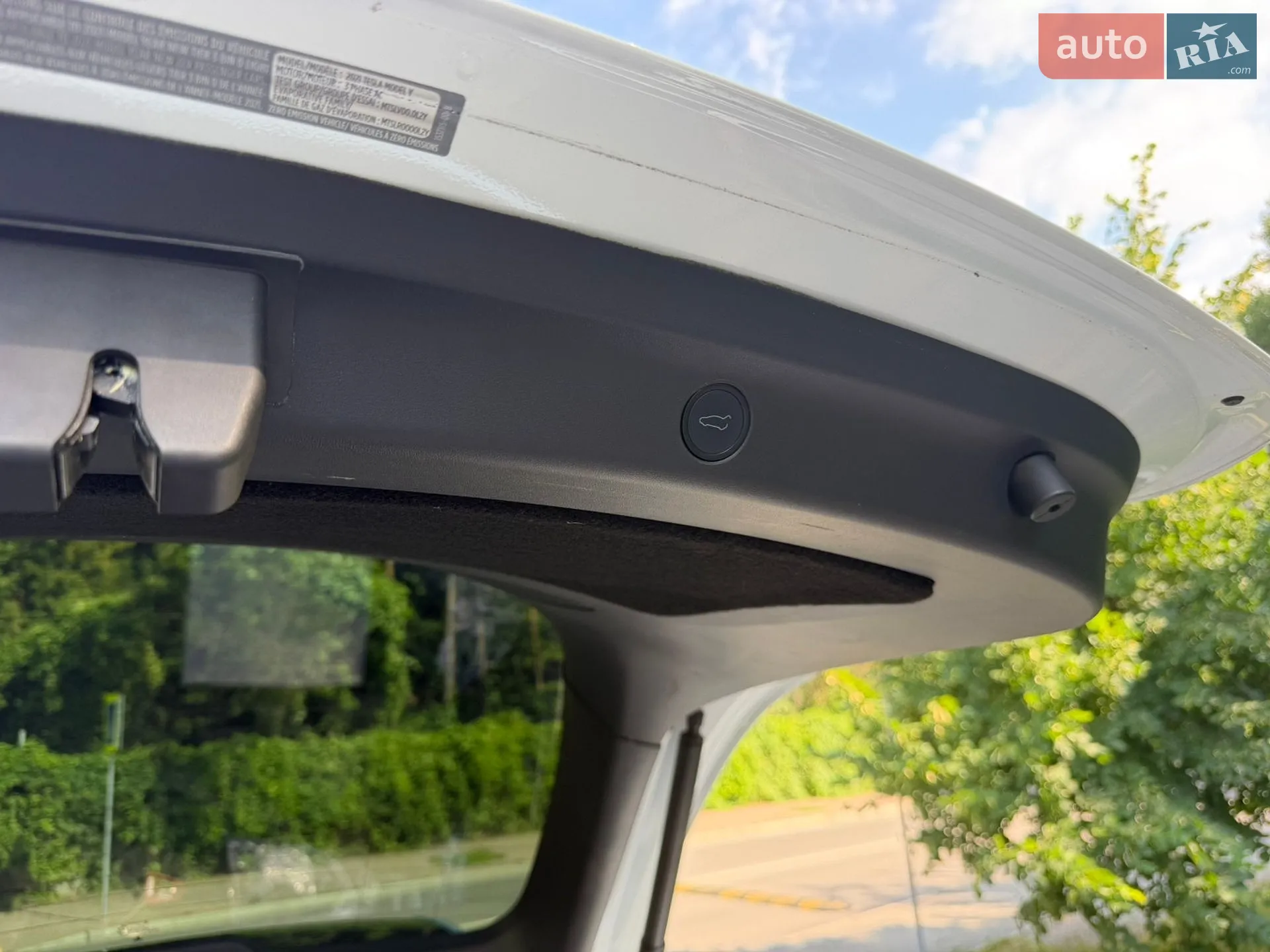 2020 Tesla Model Y - мініатюра 16