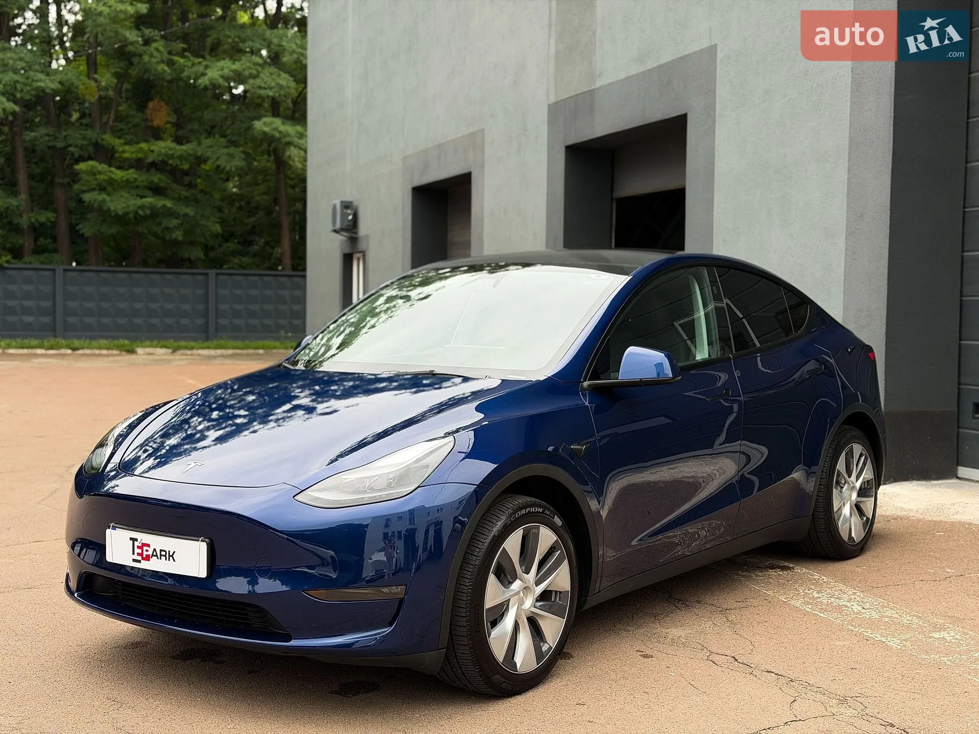 2024 Tesla Model Y - мініатюра 4