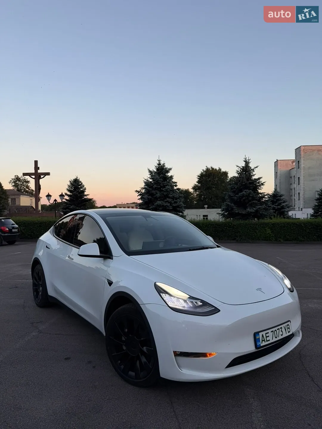 2022 Tesla Model Y - мініатюра 8