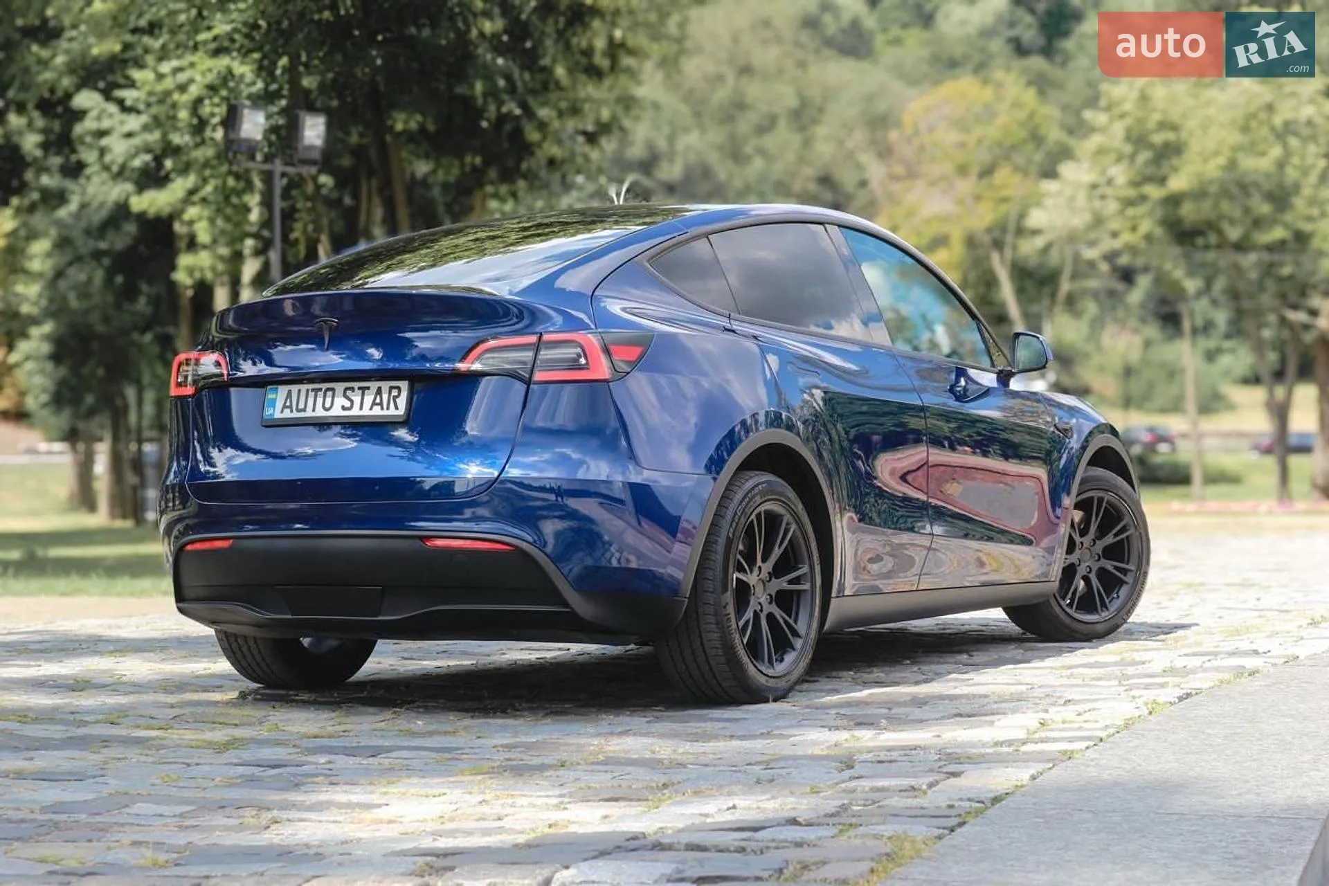 2022 Tesla Model Y - мініатюра 8