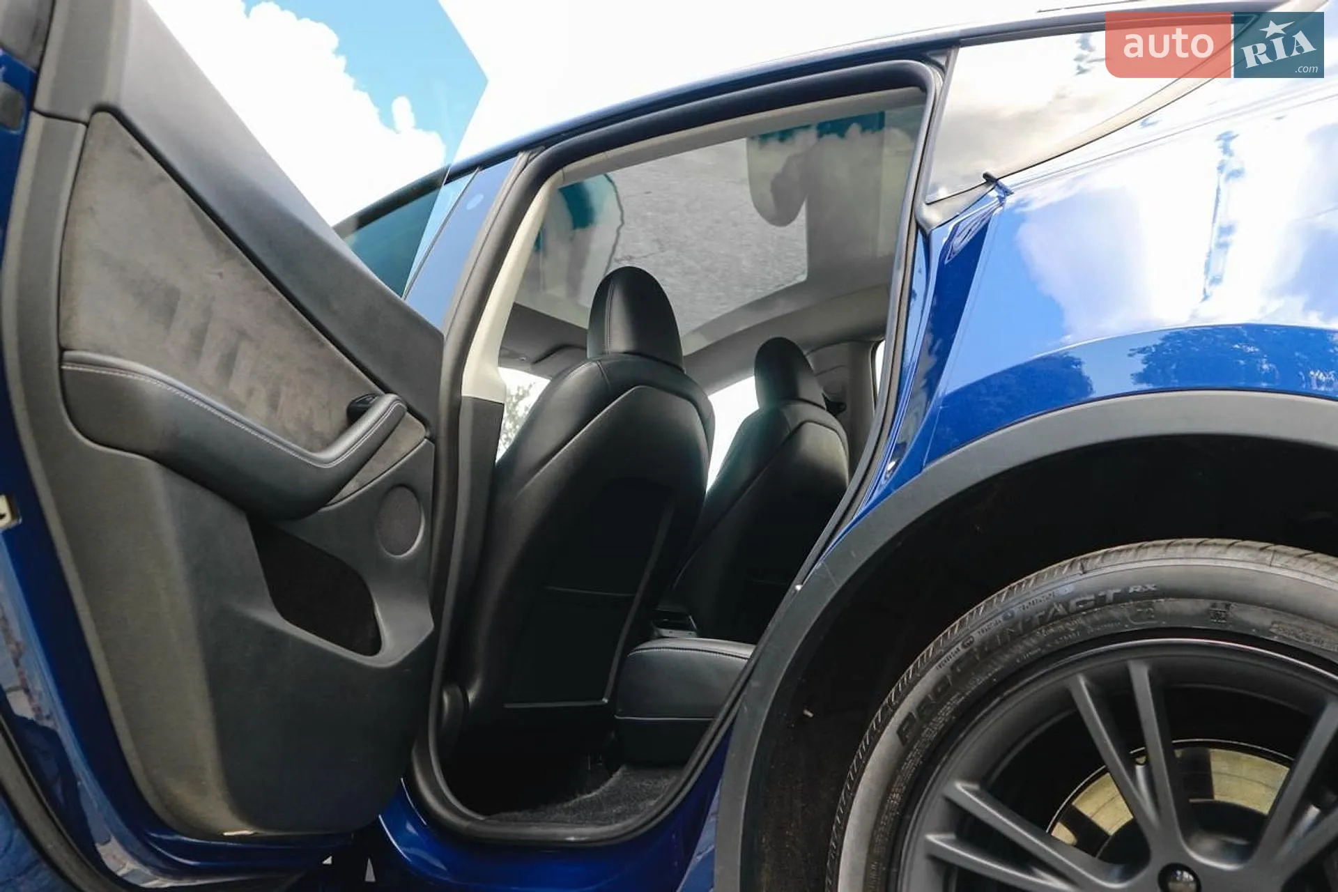 2022 Tesla Model Y - мініатюра 39