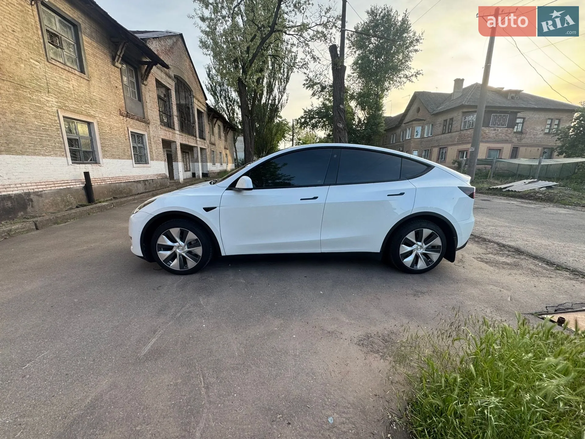 2022 Tesla Model Y - мініатюра 4