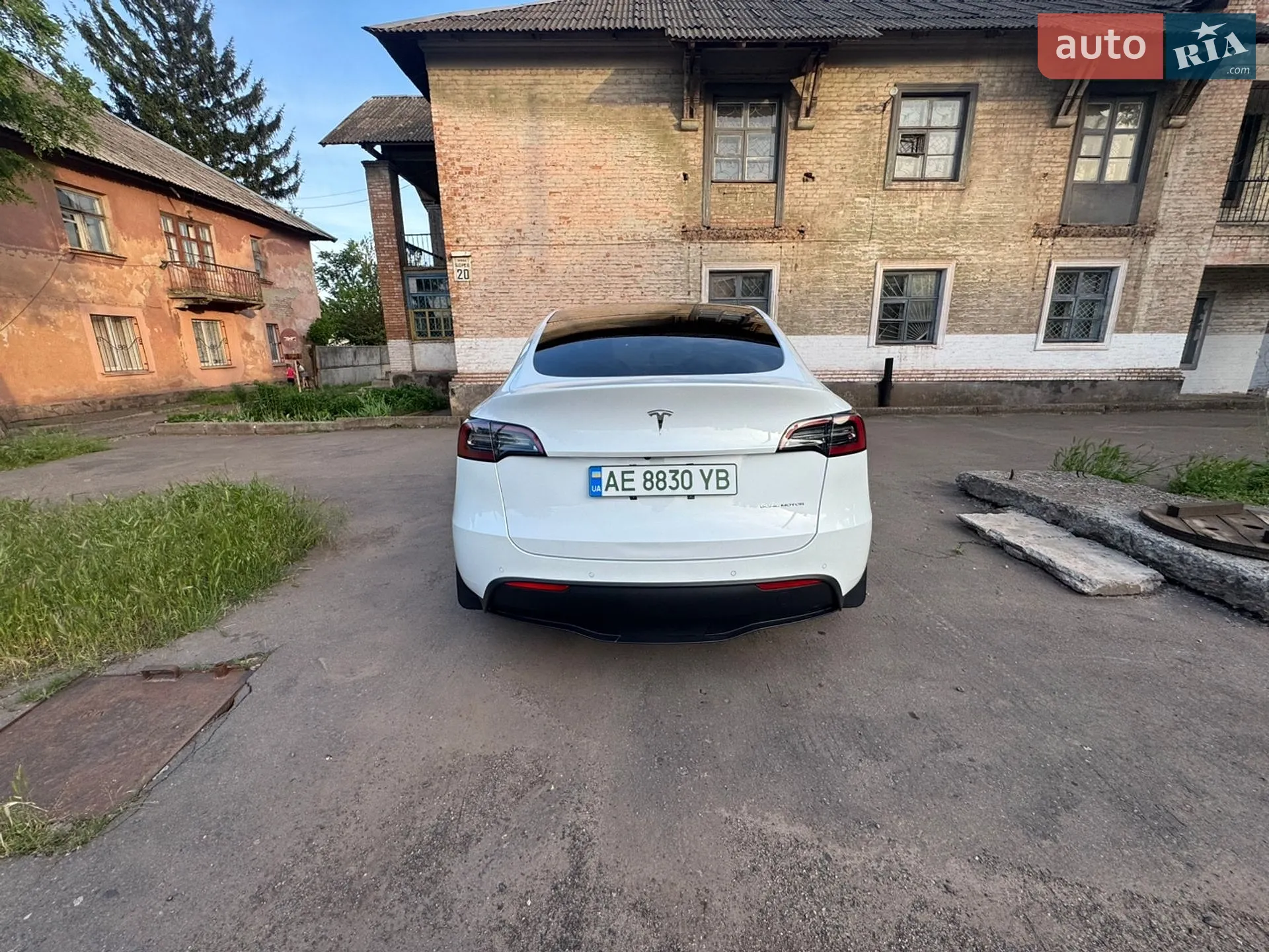 2022 Tesla Model Y - мініатюра 5