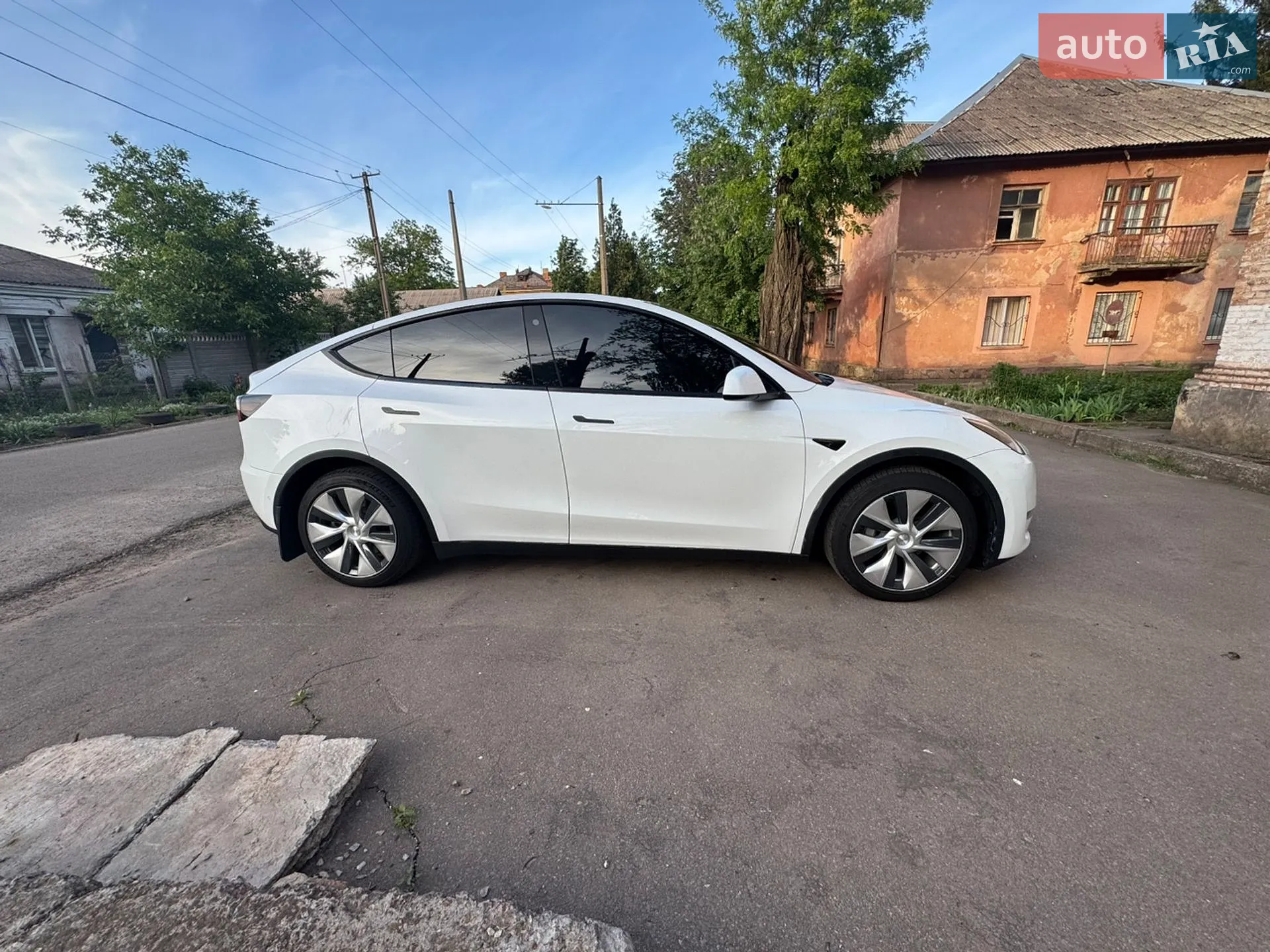 2022 Tesla Model Y - мініатюра 3