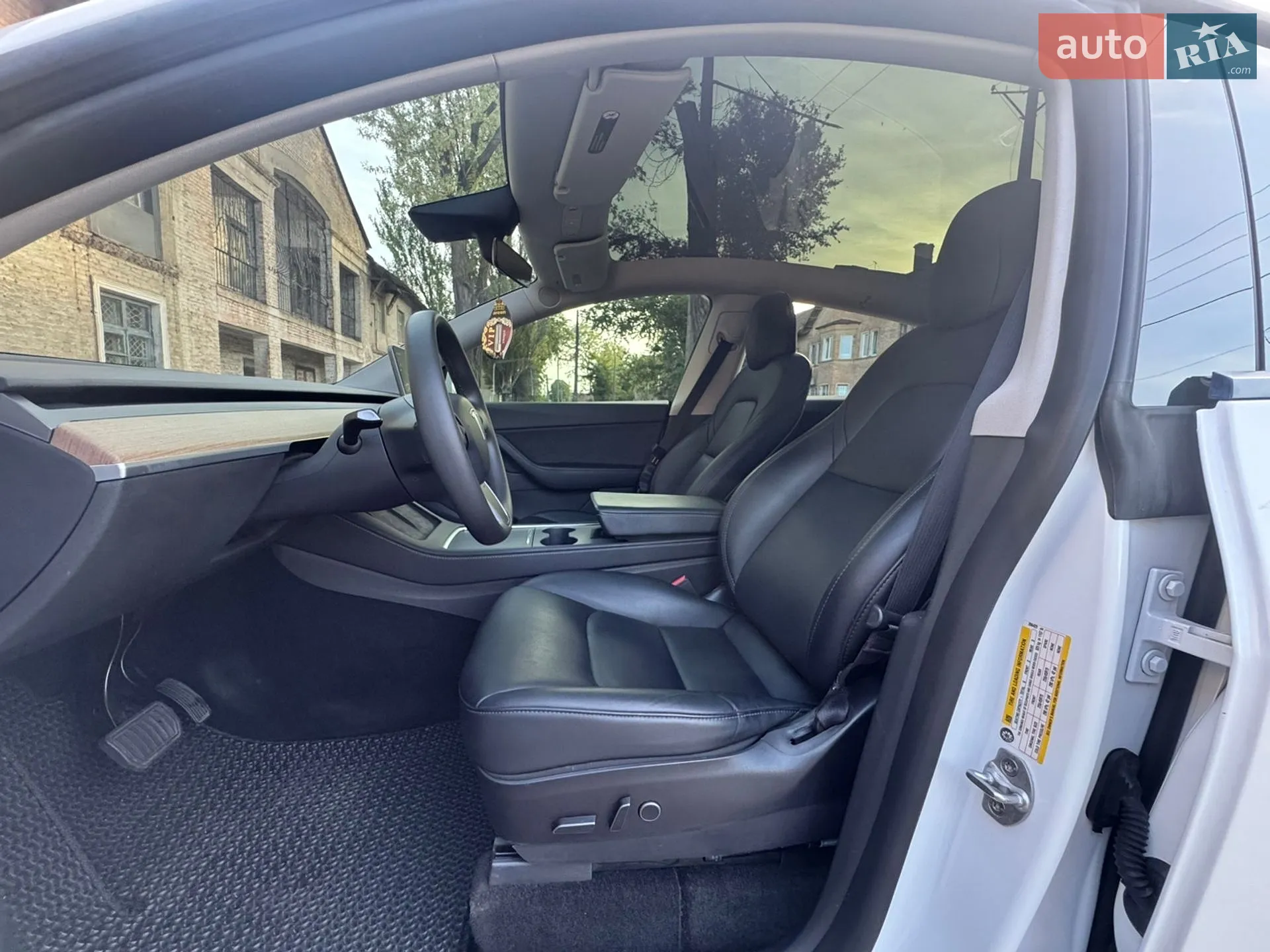 2022 Tesla Model Y - мініатюра 11