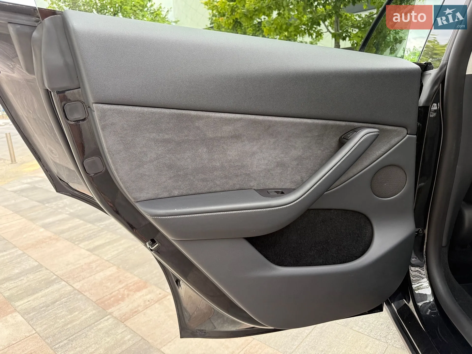 2024 Tesla Model Y - мініатюра 28