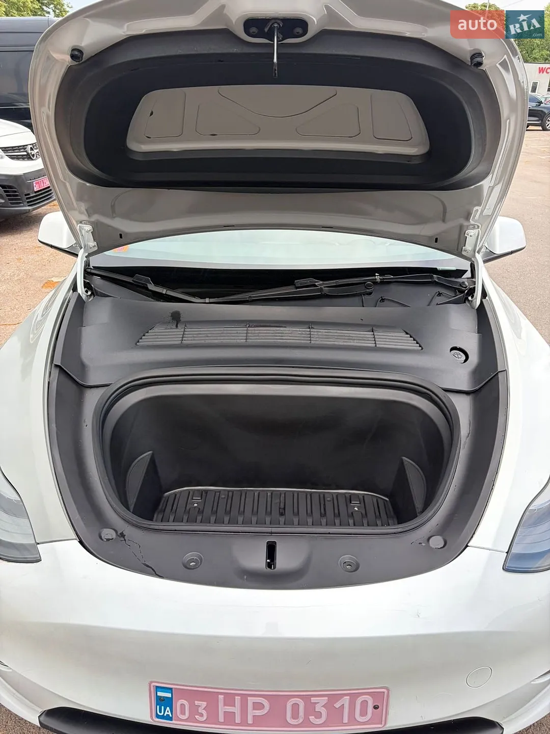2024 Tesla Model Y - мініатюра 15