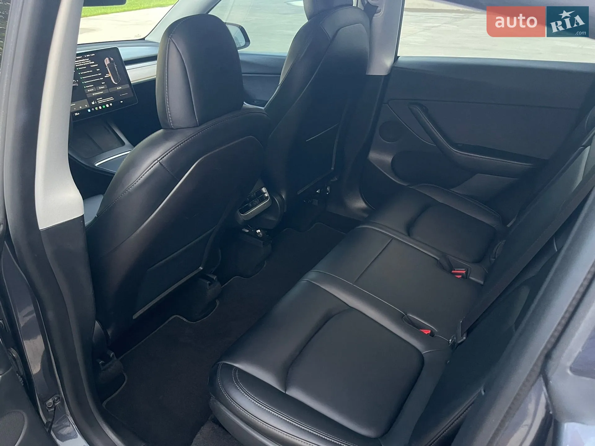 2021 Tesla Model Y - мініатюра 26