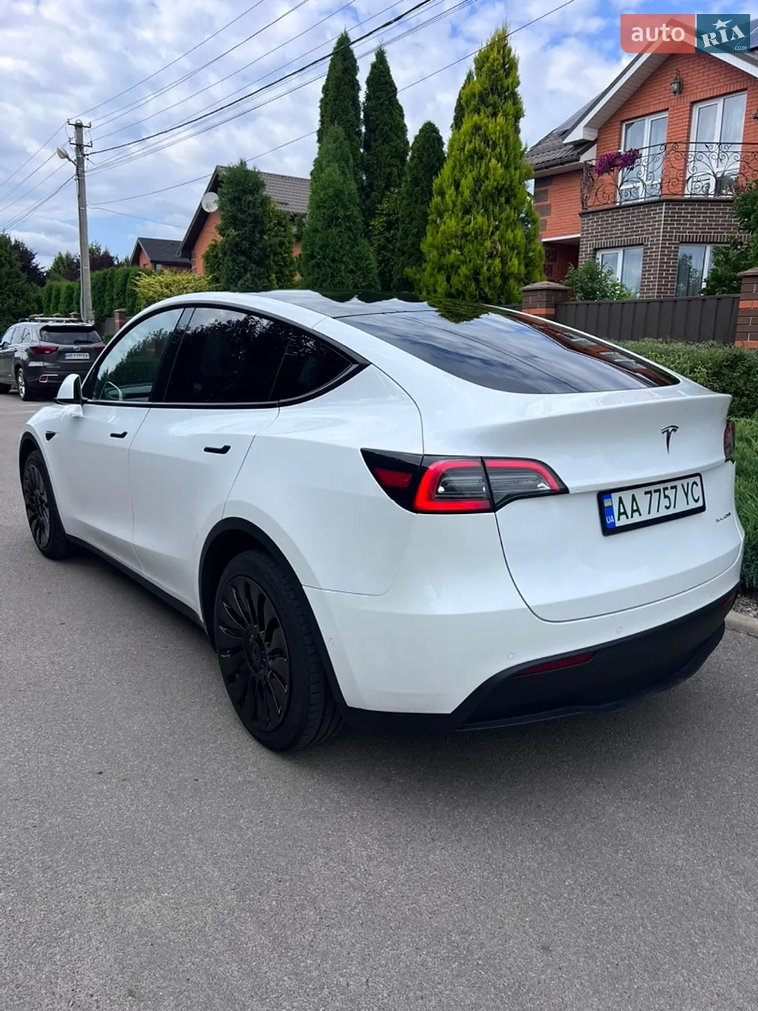 2021 Tesla Model Y - мініатюра 3